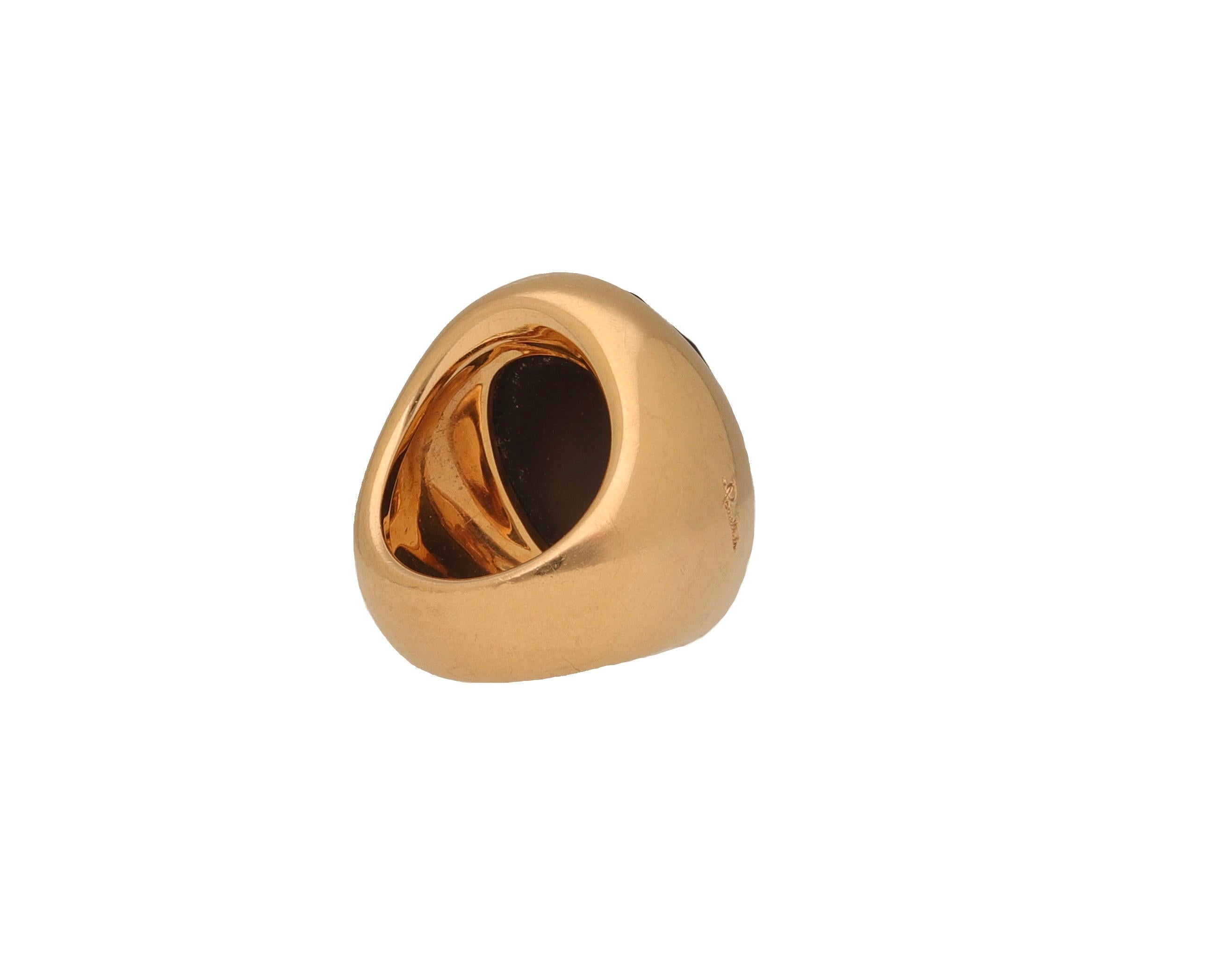 Women's or Men's Pomellato Victoria 18 kt. Yellow Gold Ring Jet Stone For Sale