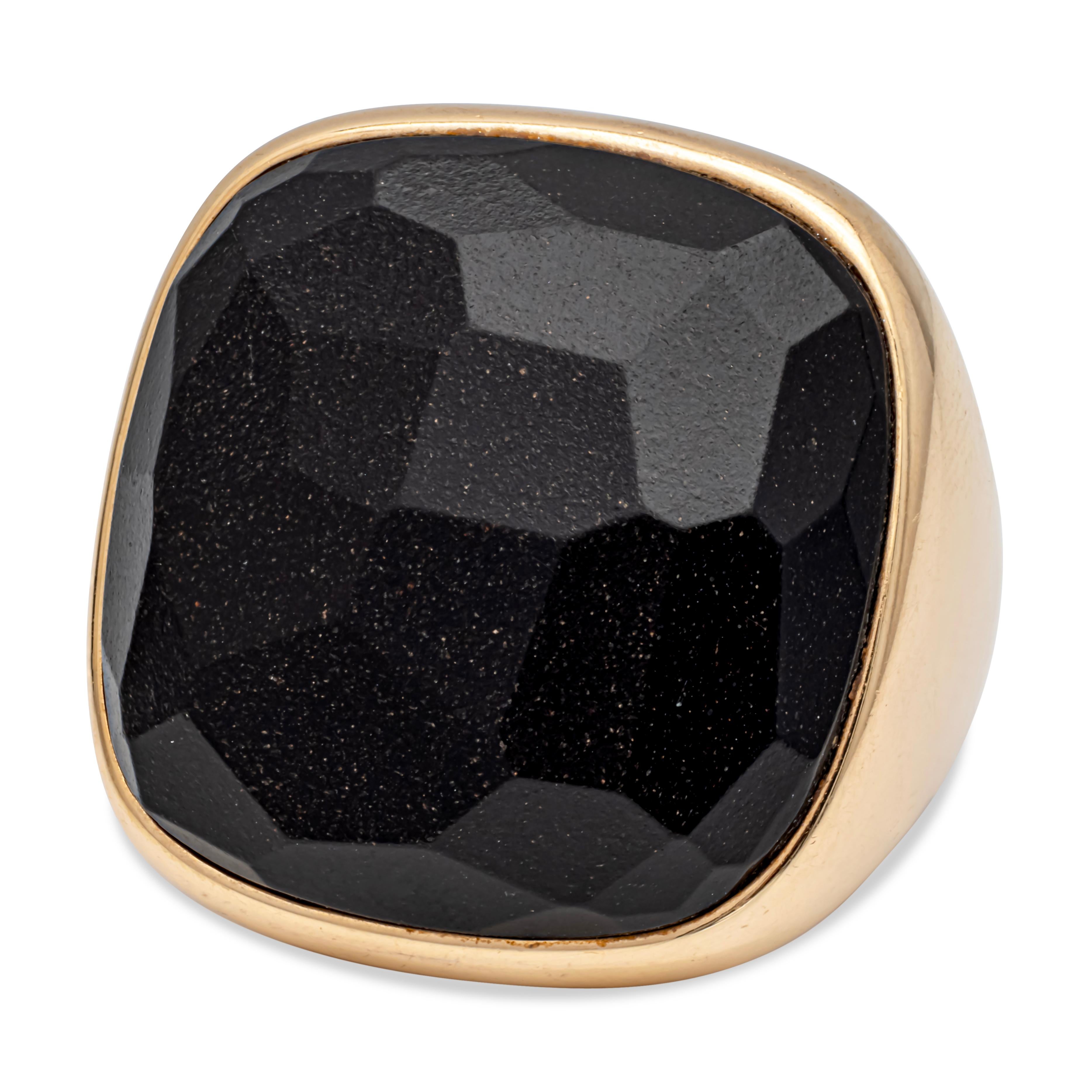 Women's Pomellato Victoria Black Jet Amulet Fashion Ring in 18K Rose Gold For Sale