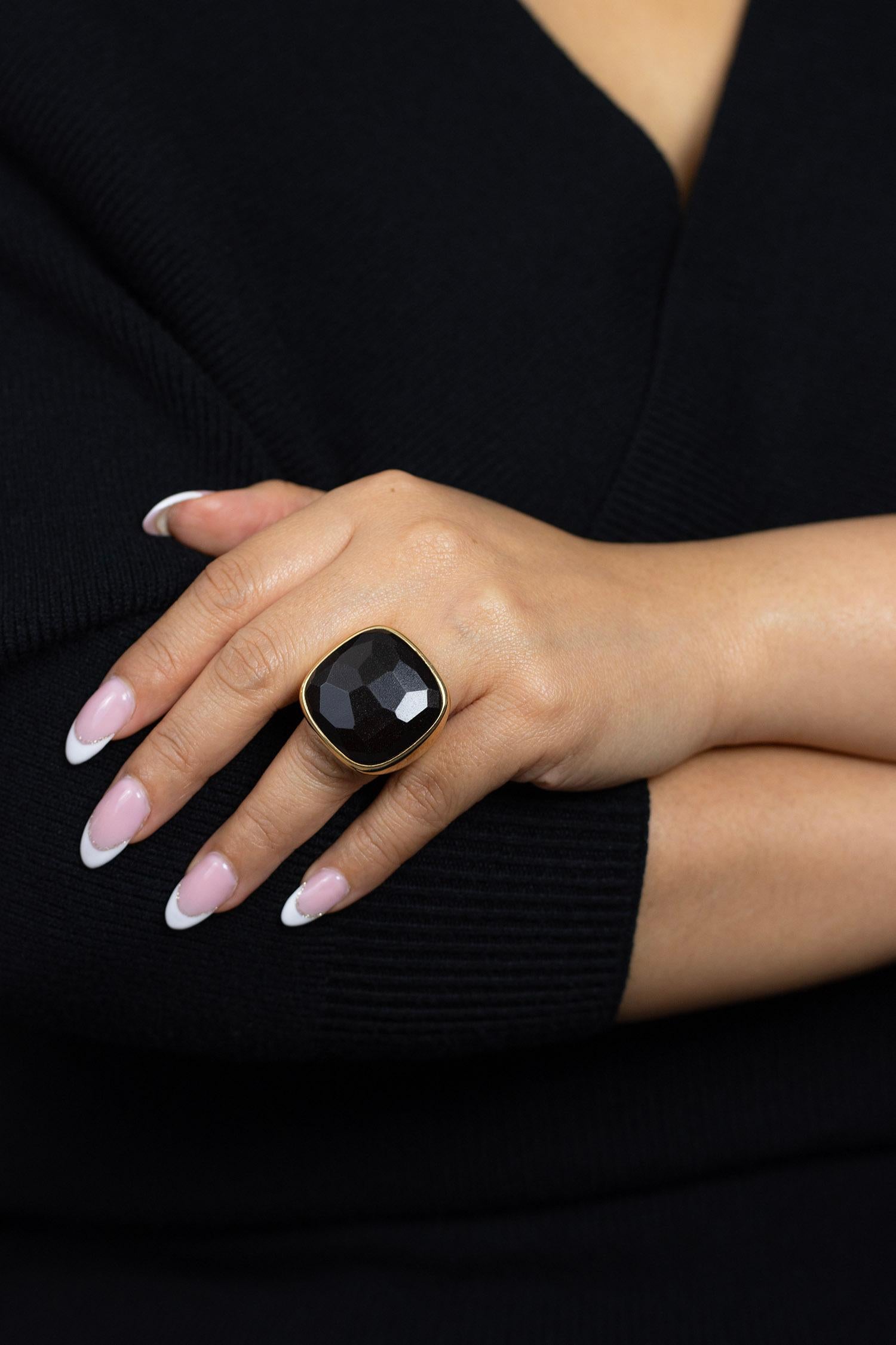 Pomellato Victoria Black Jet Amulet Fashion Ring in 18K Rose Gold For Sale 3