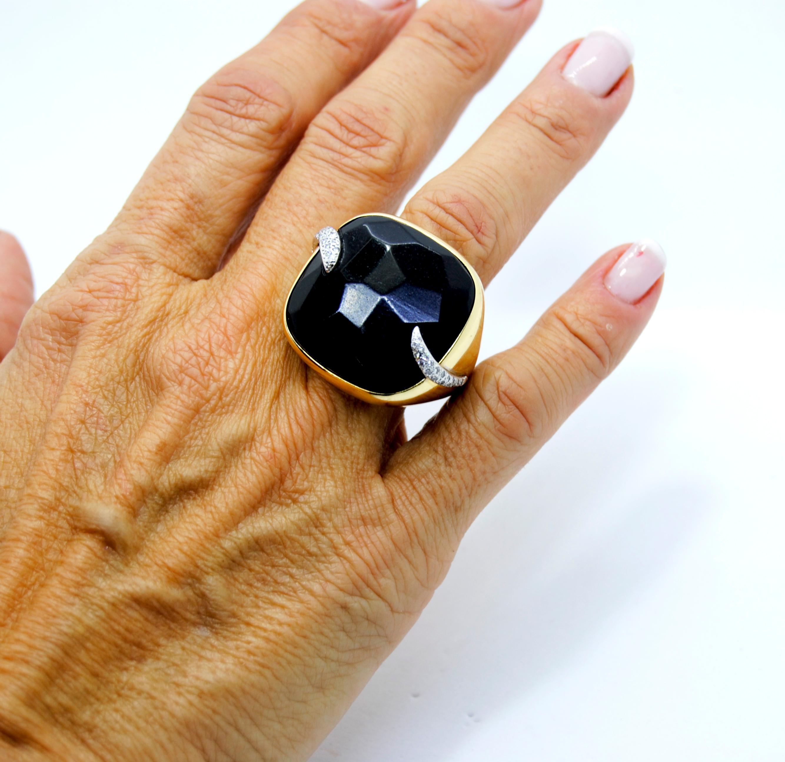 Pomellato Victoria Black Jet and 18kt Gold and Diamond Ring size 15 In Excellent Condition In Bilbao, ES
