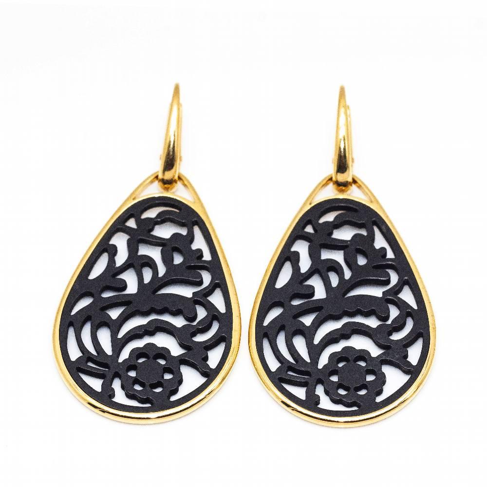 POMELLATO Signature Earrings Victoria Collection Yellow Gold with openwork motifs in Jet for women : Monacale clasp : 18kt Yellow Gold : 11,50 grams : Length 6cm Width max. 2,80cm : Brand new product : Ref.D362066SO