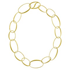 Pomellato Victoria Necklace in Satin-Finished 18 Karat Gold