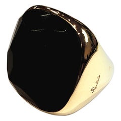 Pomellato Victoria Ring in 18 Karat Pink Gold with Faceted Jet Amulet