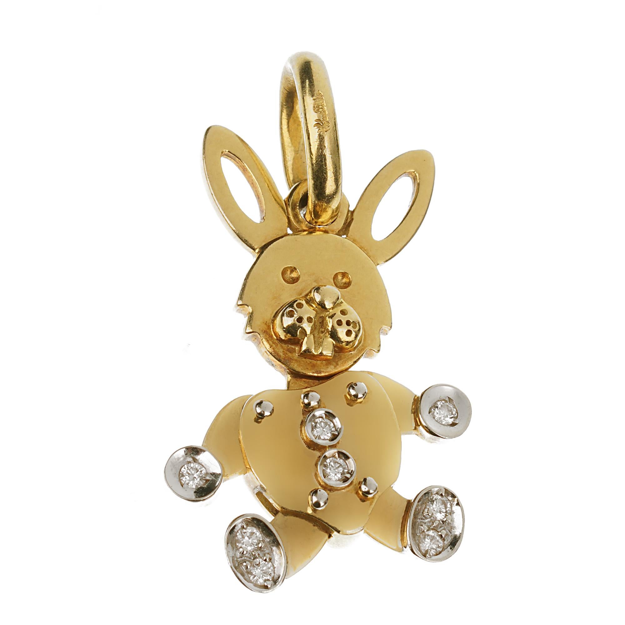 Round Cut Pomellato Vintage Bunny Yellow & White Gold Diamond Charm Pendant For Sale