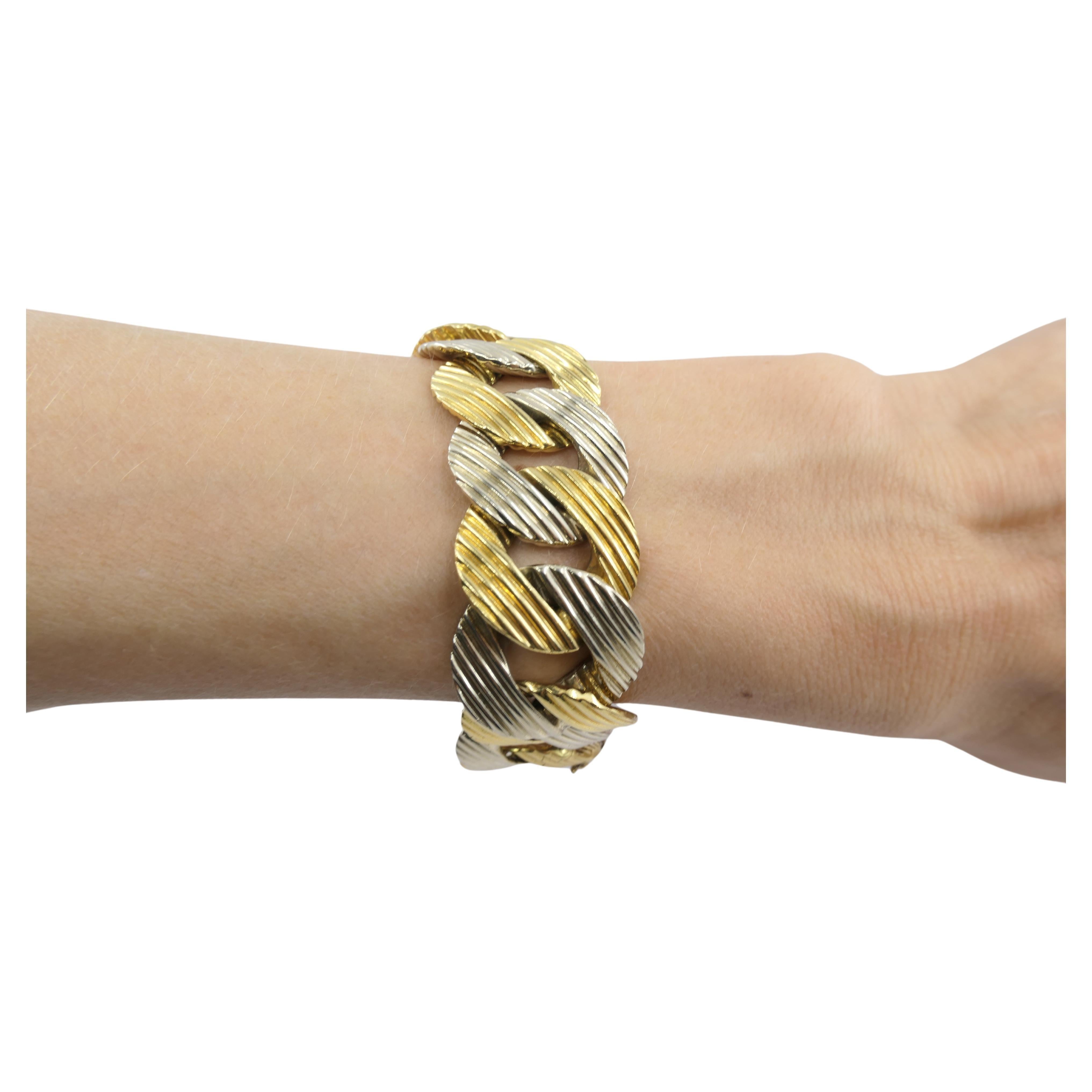 Pomellato White and Yellow Gold Bracelet Curb Link In Excellent Condition For Sale In Beverly Hills, CA