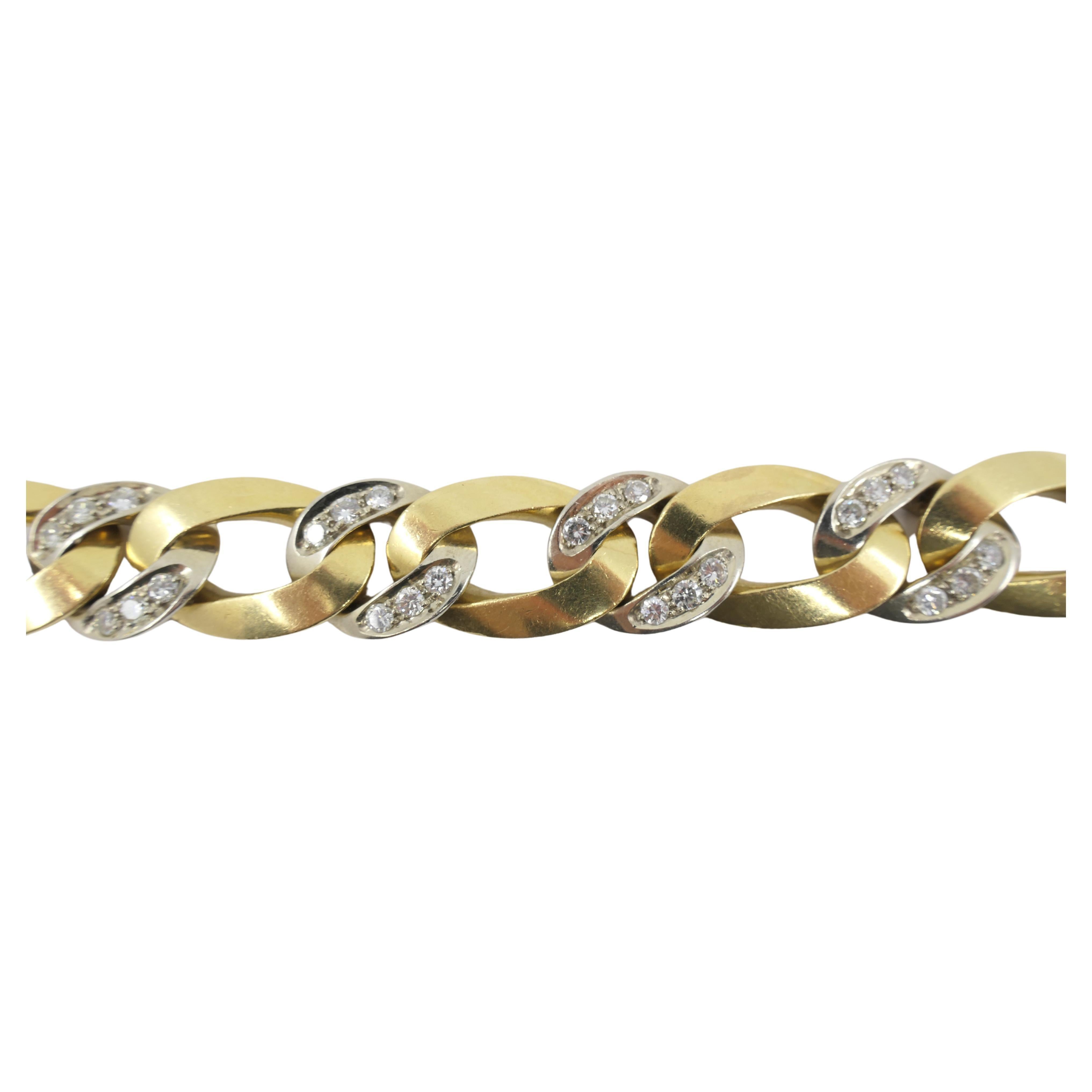 Pomellato White and Yellow Gold Diamond Link Bracelet In Excellent Condition For Sale In Beverly Hills, CA