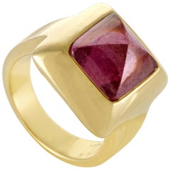 Pomellato Women’s 18 Karat Yellow Gold Pink Tourmaline Pyramid Ring