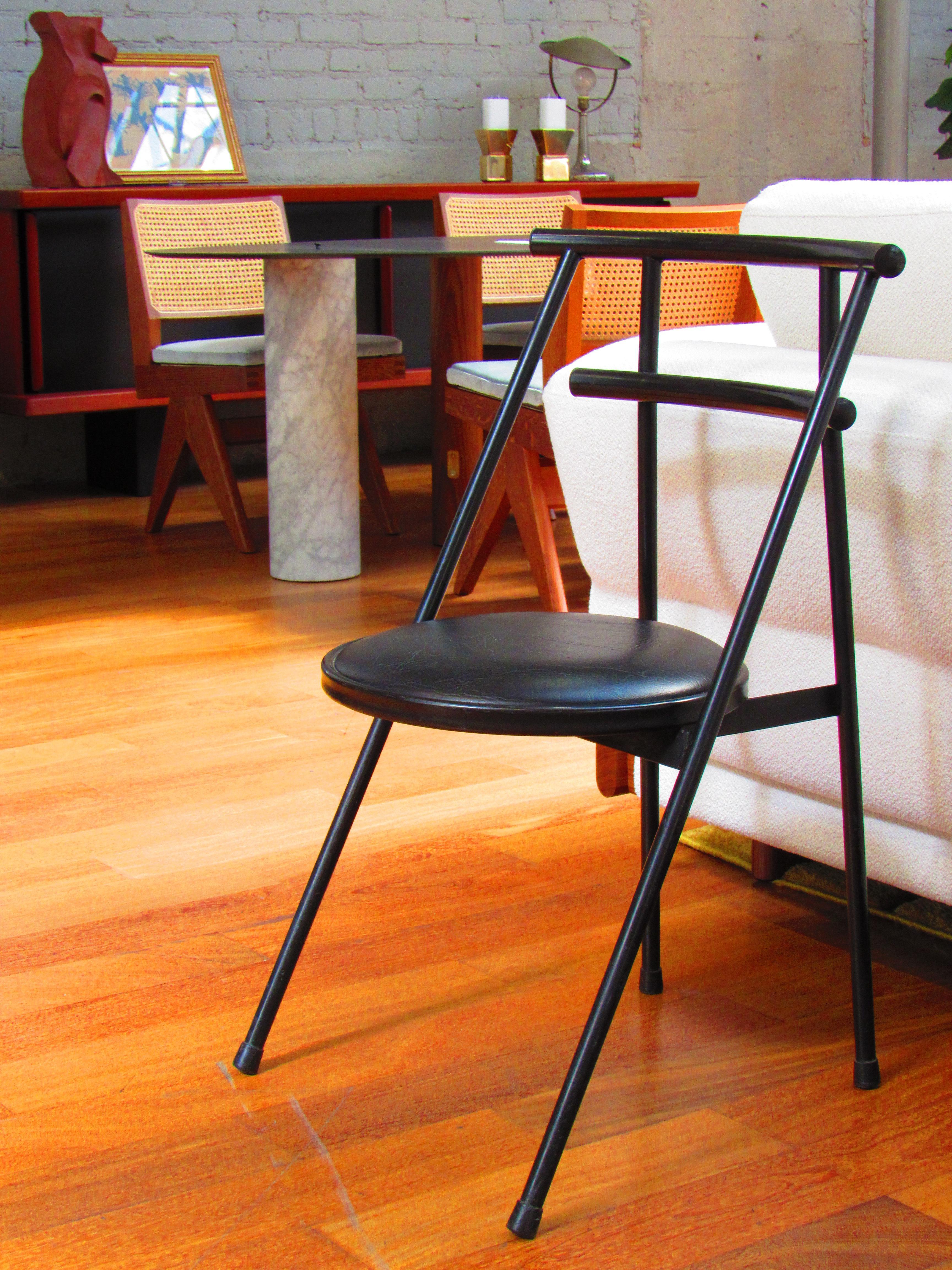 Tubular metal chair, postmodern design For Sale 3