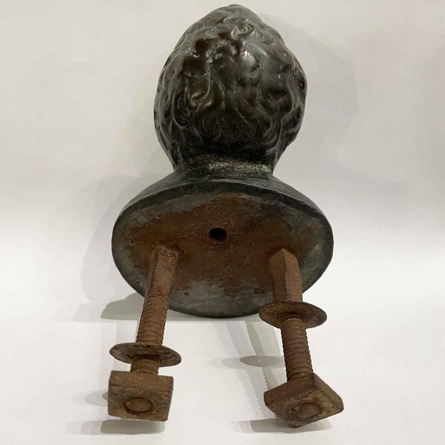 Figurative Knob in Bronze 1600 Italian Handle with Bust of Boy  In Good Condition For Sale In Milan, IT