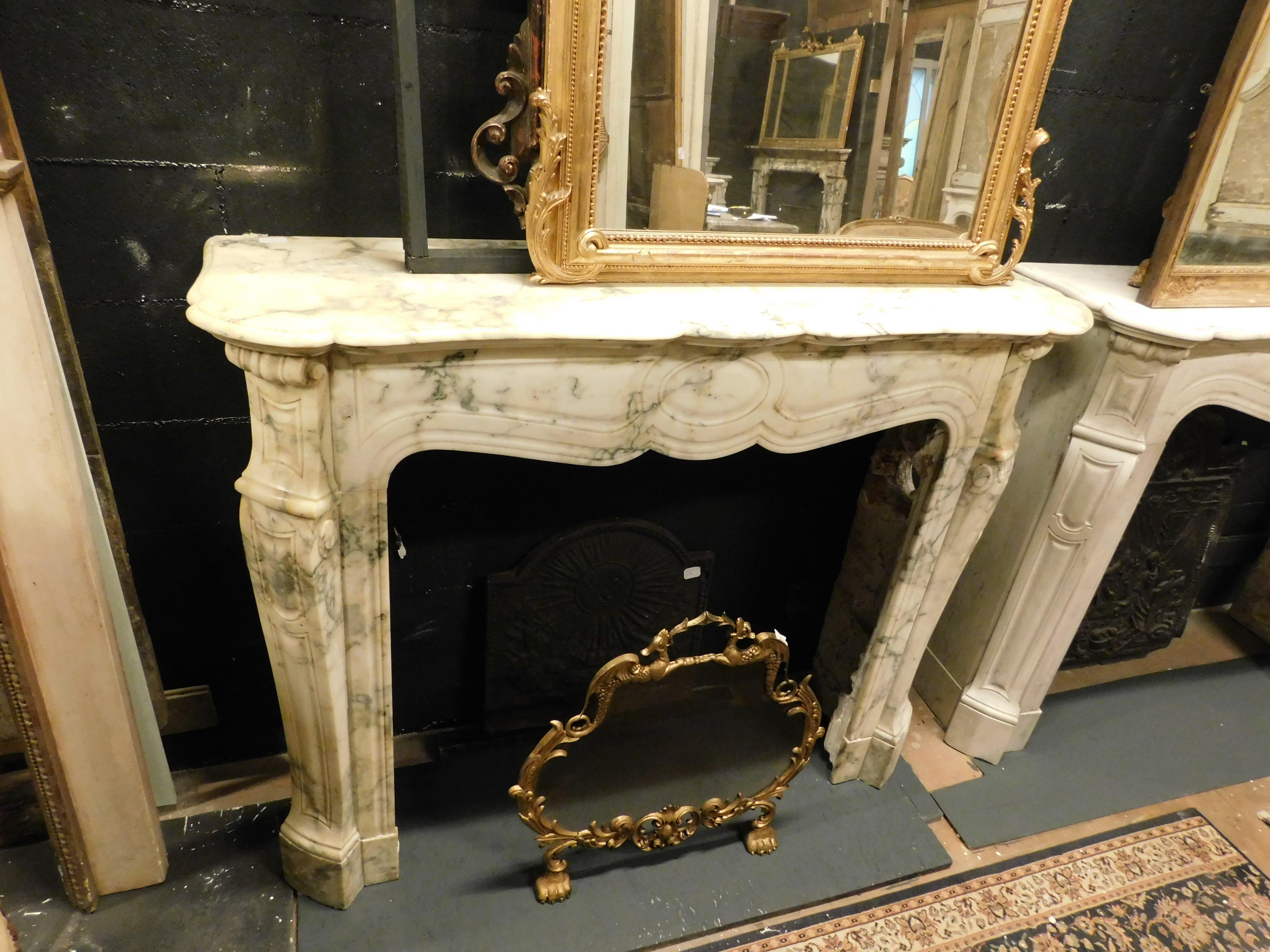 Hand-Carved Pompadour fireplace mantle in gray veined white marble, France For Sale