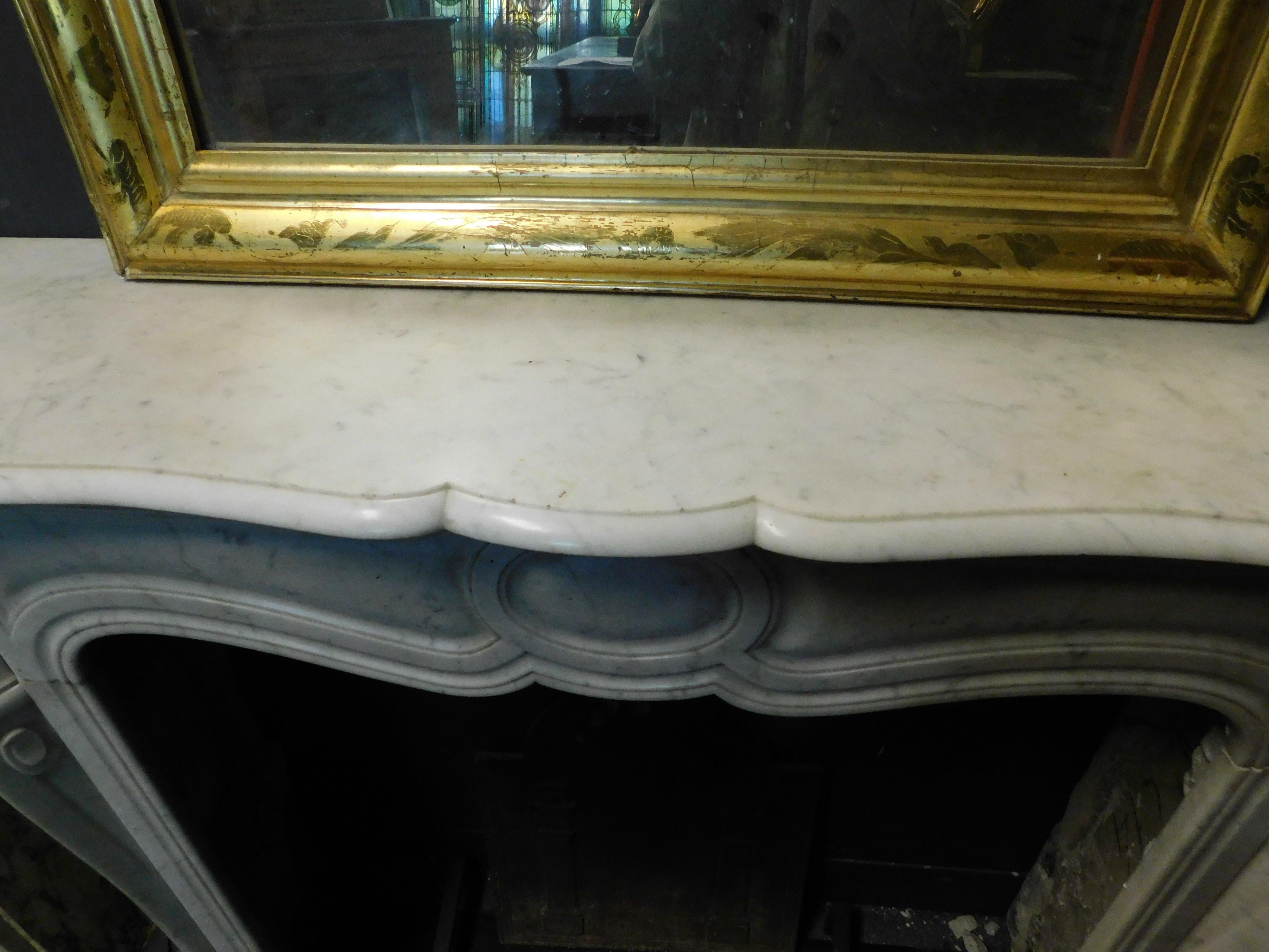 Cheminée Pompadour en marbre blanc de Carrare, France Bon état - En vente à Cuneo, Italy (CN)