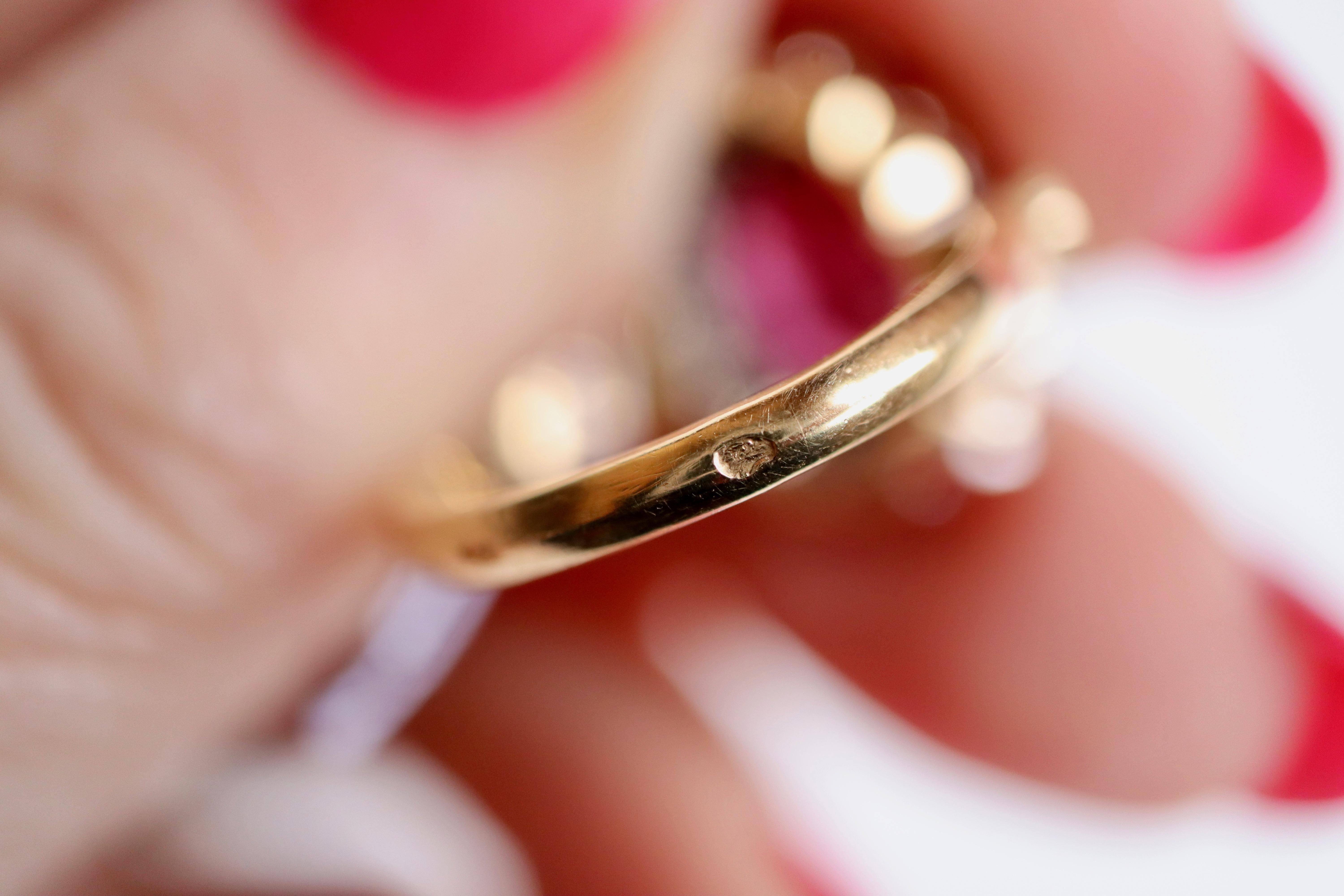 Pompadour Model Ring in 18K Yellow and white Gold, Diamonds and 5.12K Rubies For Sale 1