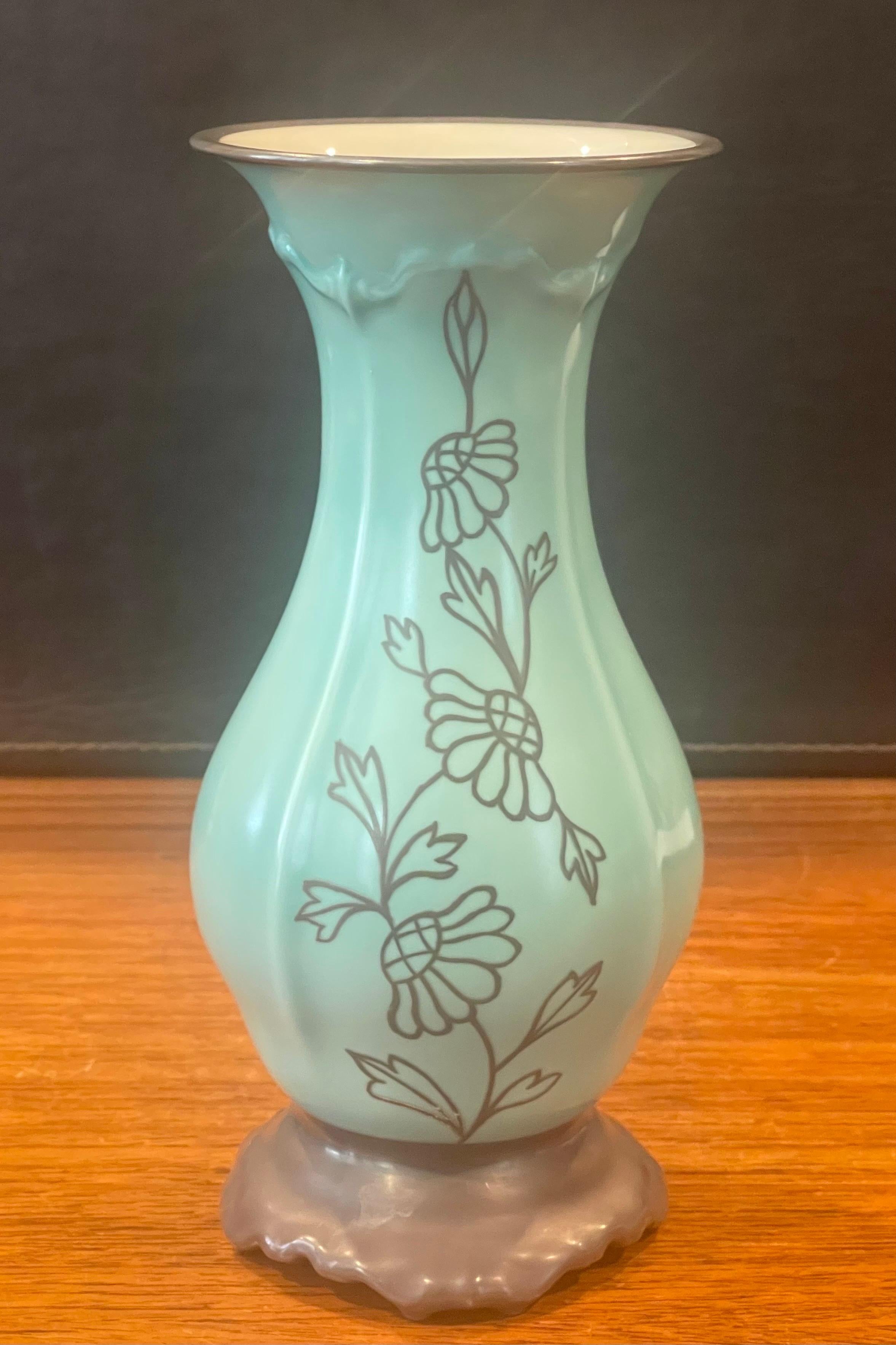 German Pompadour Porcelain Vase by Selb Rosenthal, Rare 