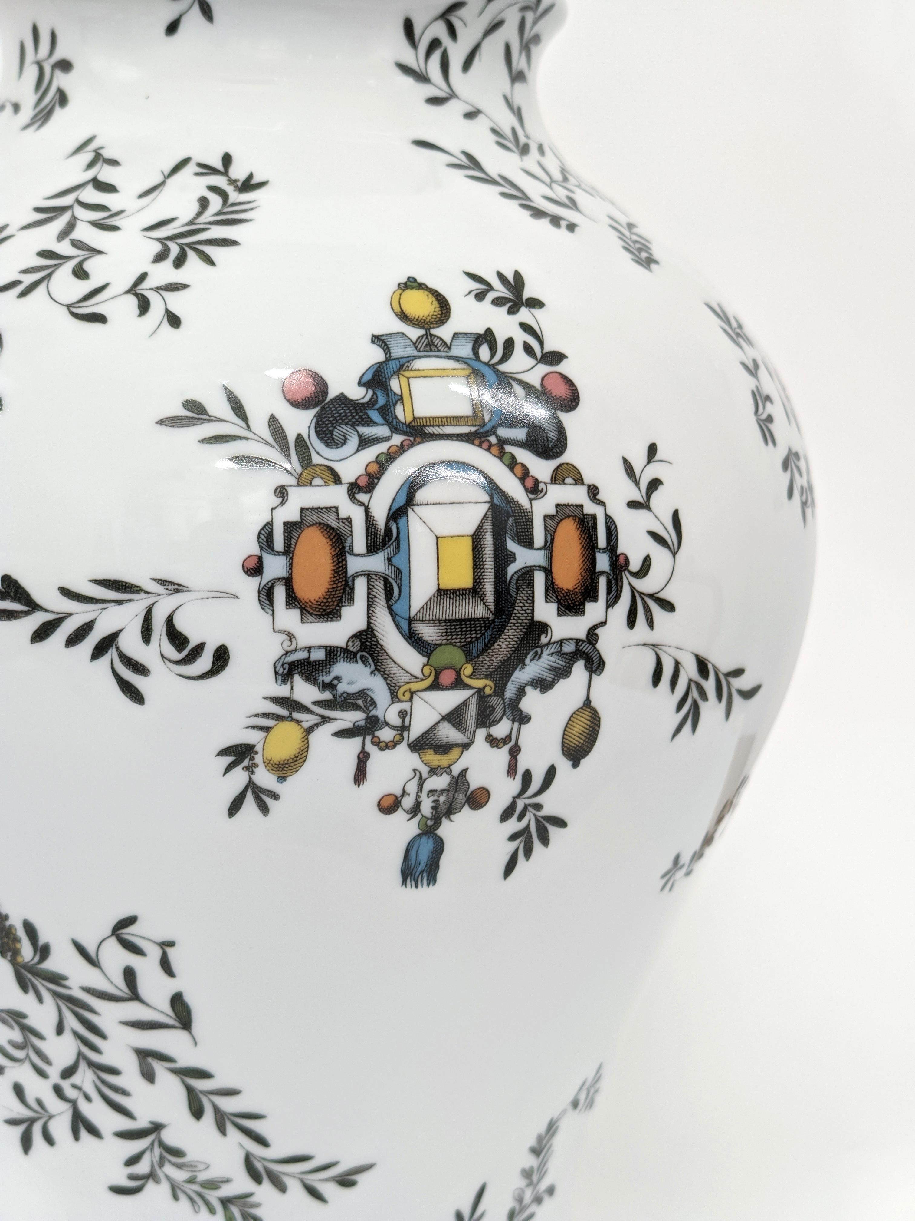 Italian Pompei, Contemporary Porcelain Vase with Decorative Design by Vito Nesta For Sale