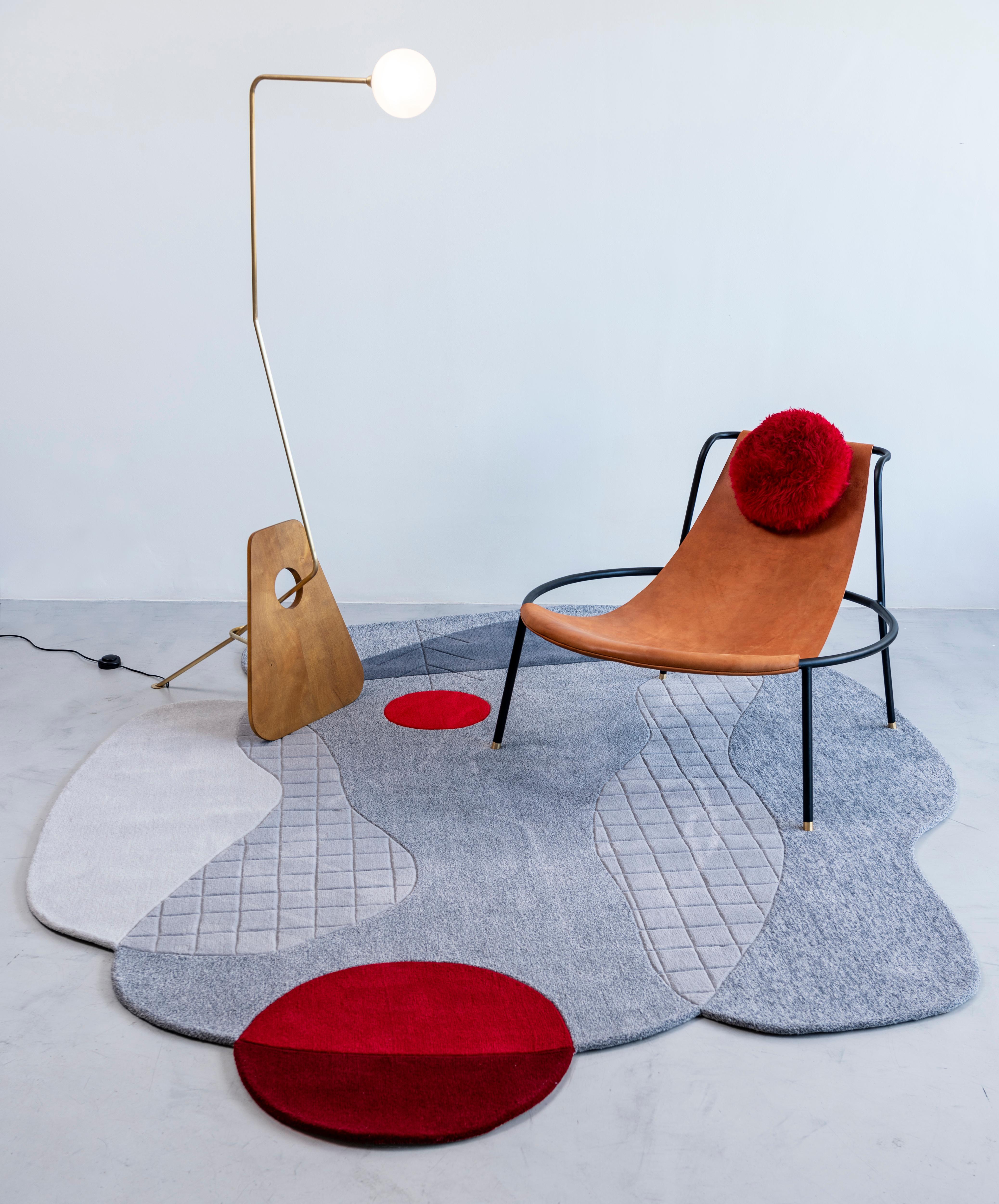 The iconic SESC Pompéia project by Lina Bo Bardi in São Paulo, was the great inspiration for this project. the rug is composed of the shapes of the windows and other architectural elements of the project mentioned. Executed in nylon, it has nuances