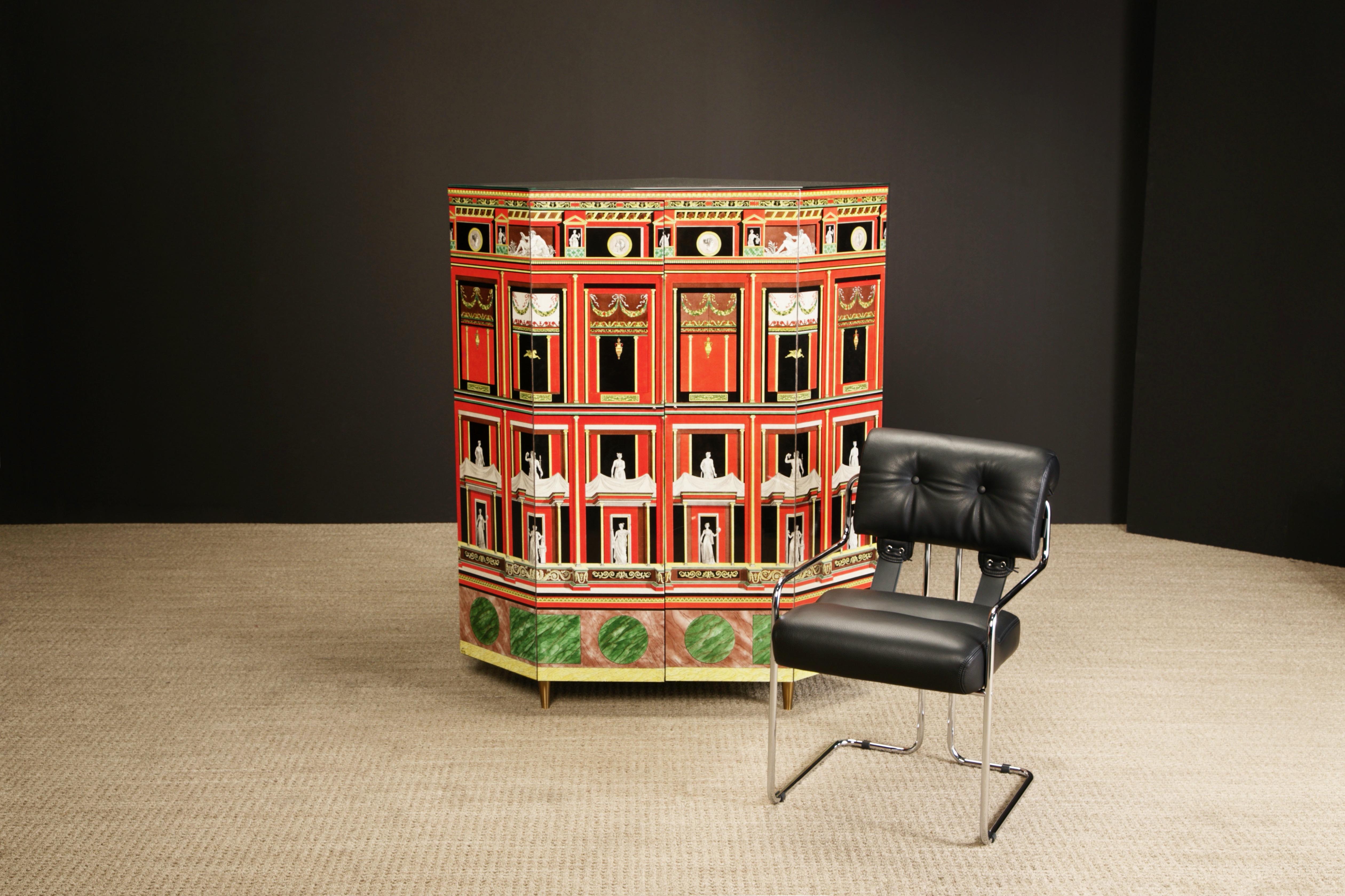 Mid-Century Modern Cabinet d'angle «mpeiana » de Piero Fornasetti, Italie, 2 sur 2 en 1988, signé  en vente