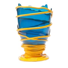 Grand vase jaune et bleu Pompitu II de Gaetano Pesce