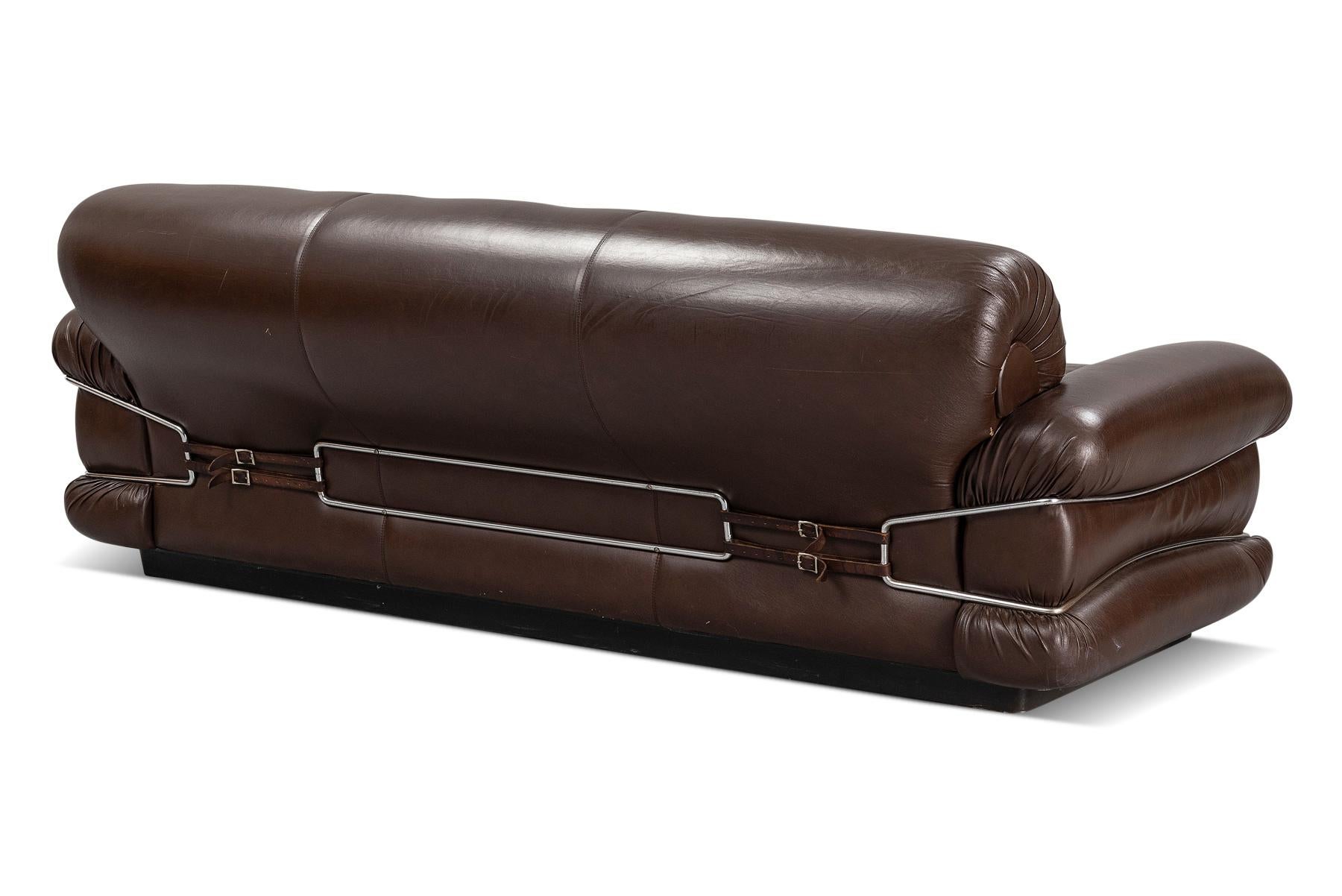 Mid-Century Modern Pompon' Sofa in Brown Leather by Ceroitti For Sale
