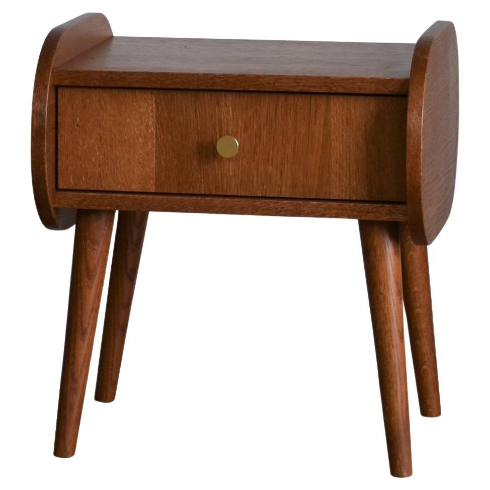 Pona Bedstand by Pastform