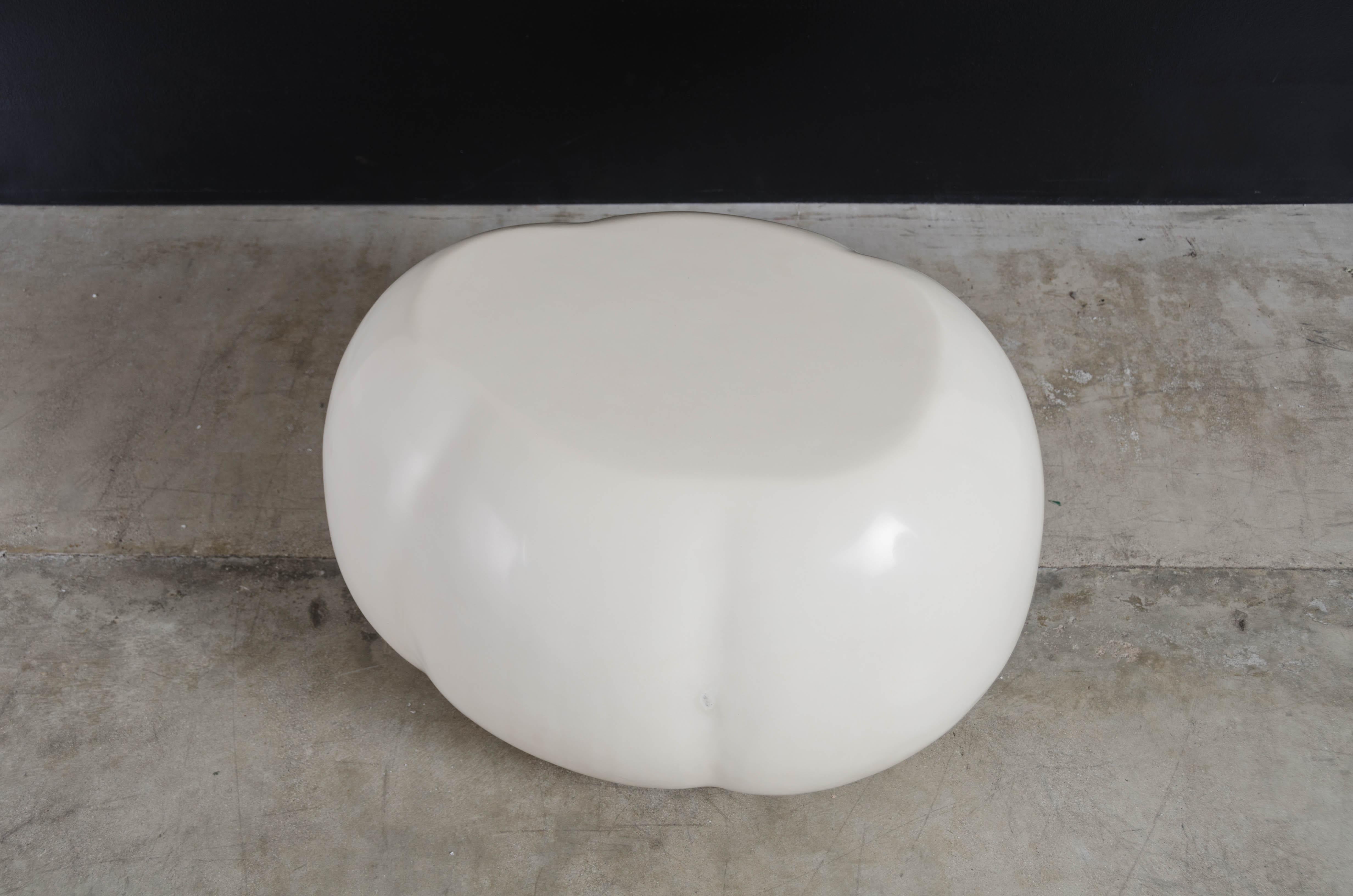 Pong Cloud Seat, Medium, Cream Lacquer by Robert Kuo, Hand Repousse, Limited In New Condition For Sale In Los Angeles, CA