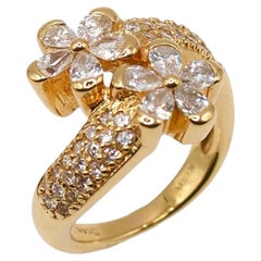 Ponte Vecchio 1.45 Carat Diamond 18K Gold Floral Ring