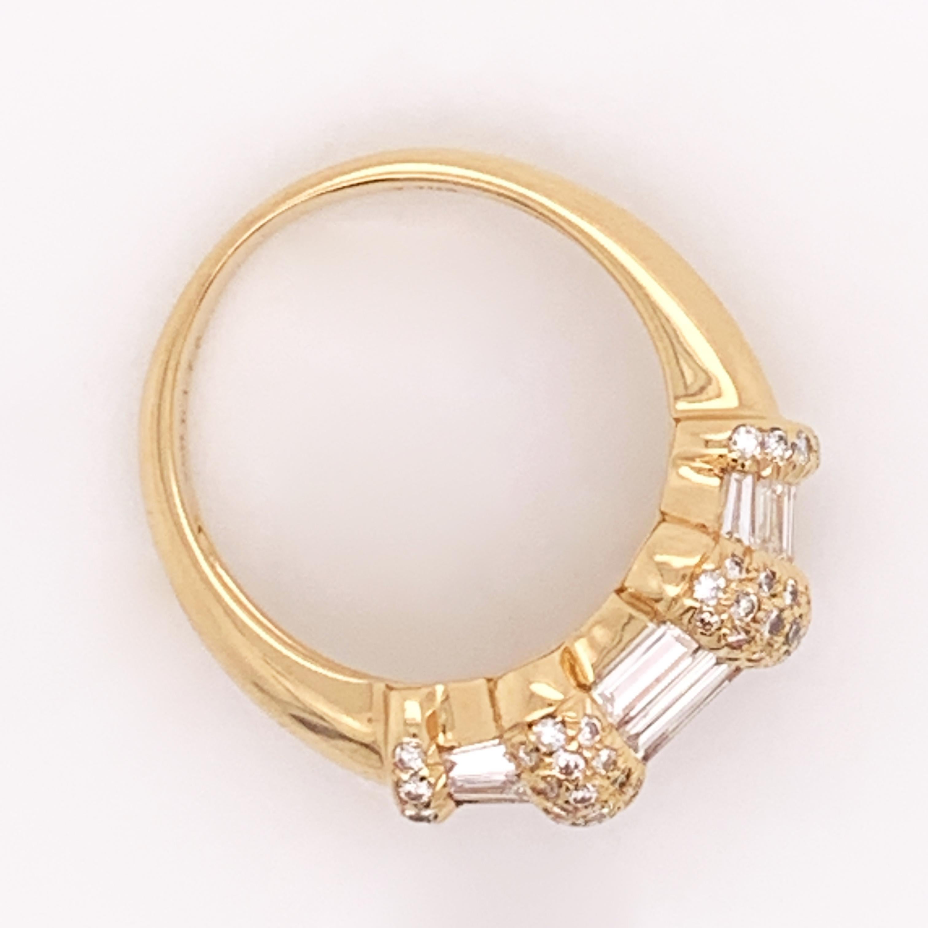 Ponte Vecchio 1.72 Carat Diamond Cocktail Ring Set in 18 Karat Yellow Gold In Excellent Condition In Addison, TX