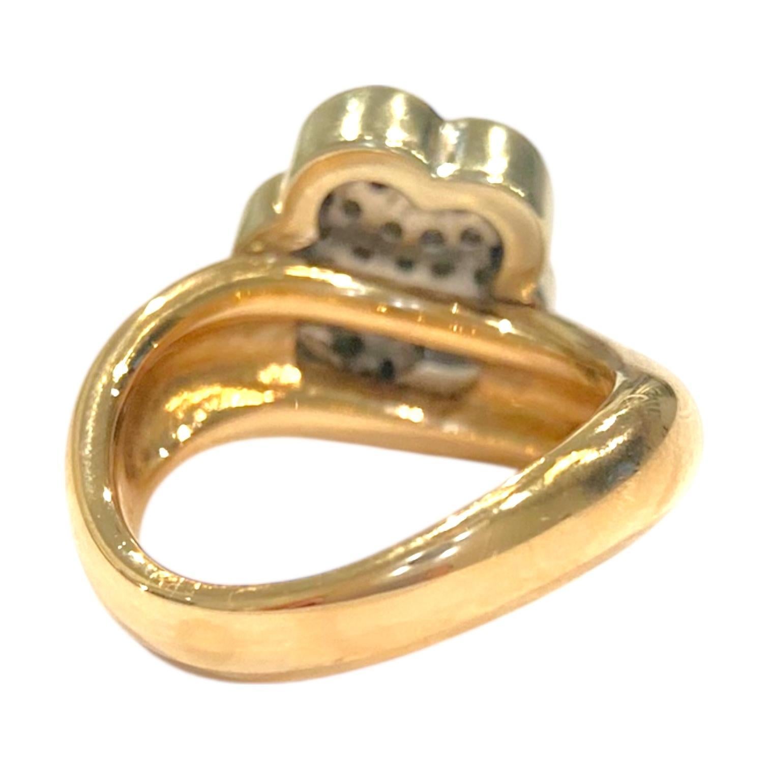 Ponte Vecchio Bague fleur en diamant pavé 18K Bon état - En vente à Henderson, NV