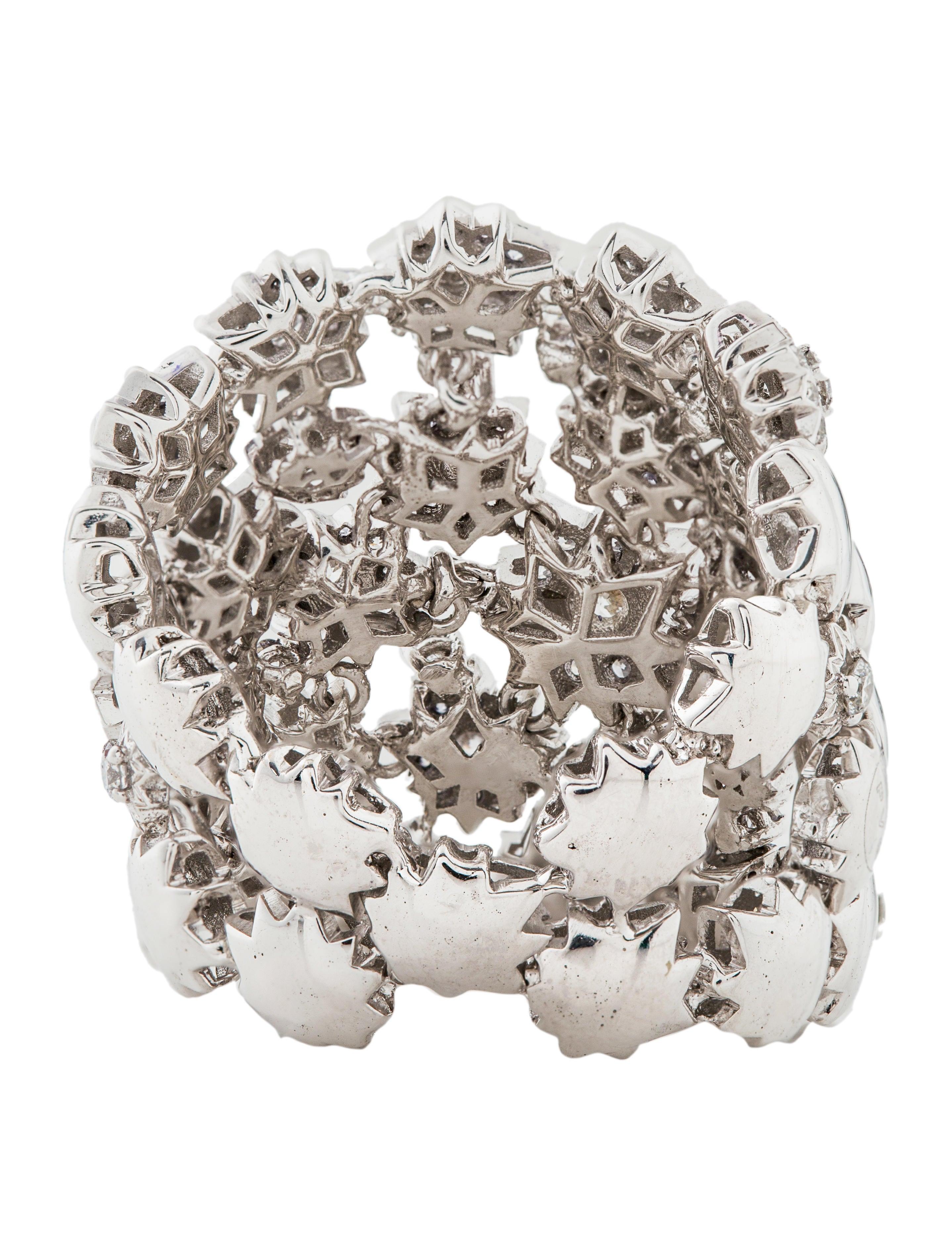 Ponte Vecchio Gioielli Diamond Cocktail Ring In New Condition For Sale In New York, NY