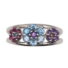 Ponte Vecchio – Ring mit mehreren Saphiren und Diamanten aus 18 Karat Weißgold im Blumenmuster