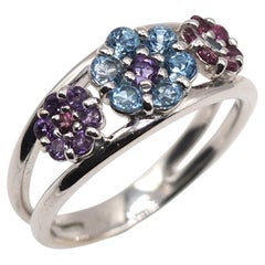 Ponte Vecchio – Ring mit mehreren Saphiren und Diamanten aus 18 Karat Weißgold im Blumenmuster