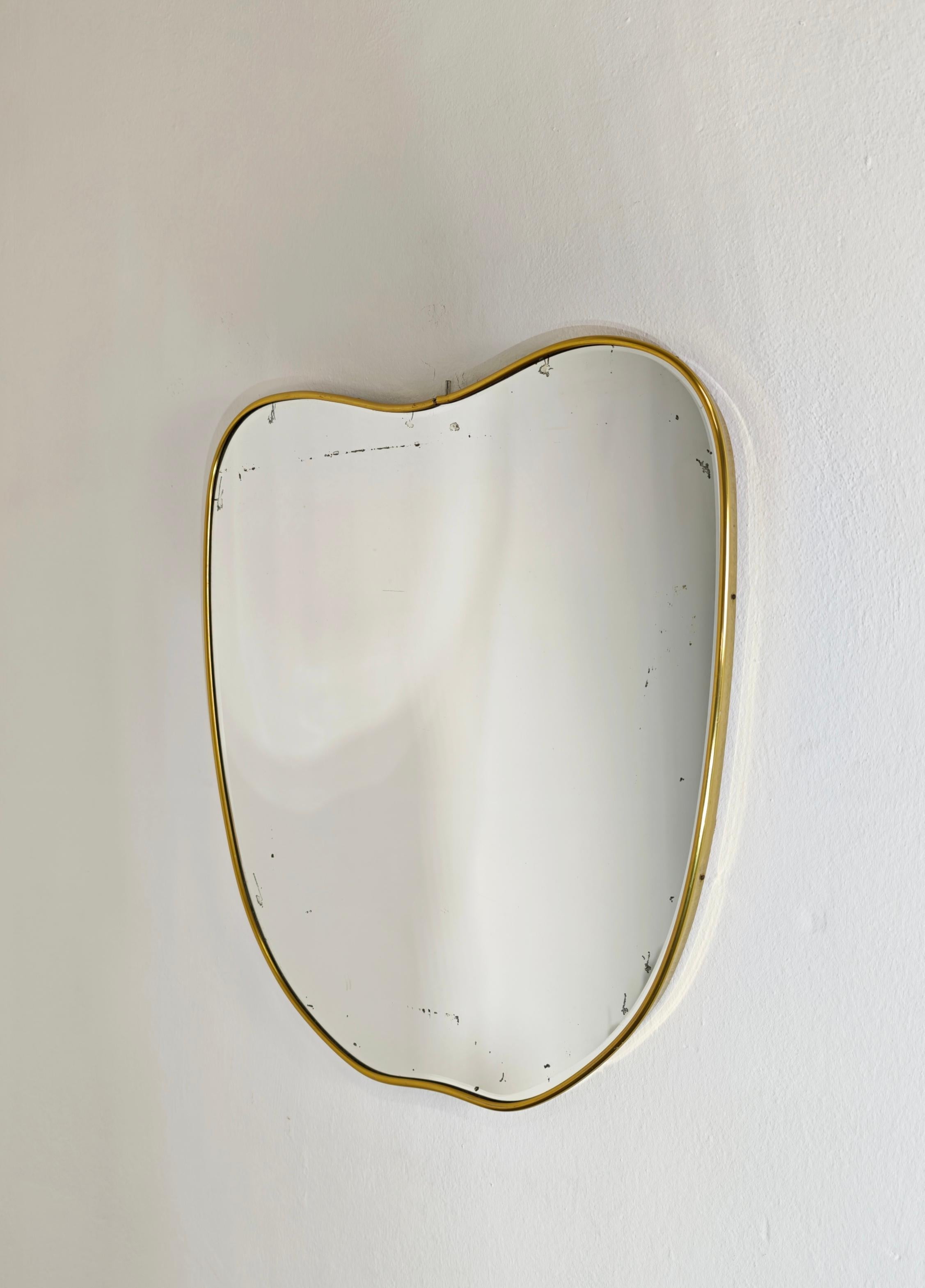 Ponti Stil Mid-Century Gold Messing Wandspiegel Design Produktion Italien 1950er Jahre im Angebot 8