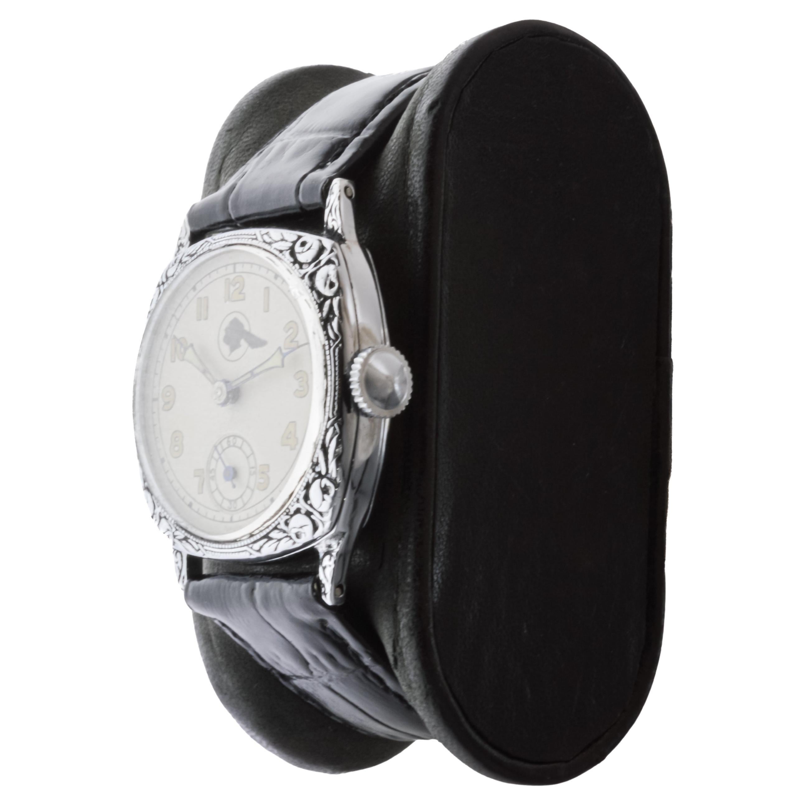 Pontiac Logo Art Deco Kissenförmige Uhr mit hellem Zifferblatt und Leuchtzifferblatt 1930er Jahre im Angebot 1