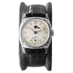 Pontiac Logo Art Deco Kissenförmige Uhr mit hellem Zifferblatt und Leuchtzifferblatt 1930er Jahre