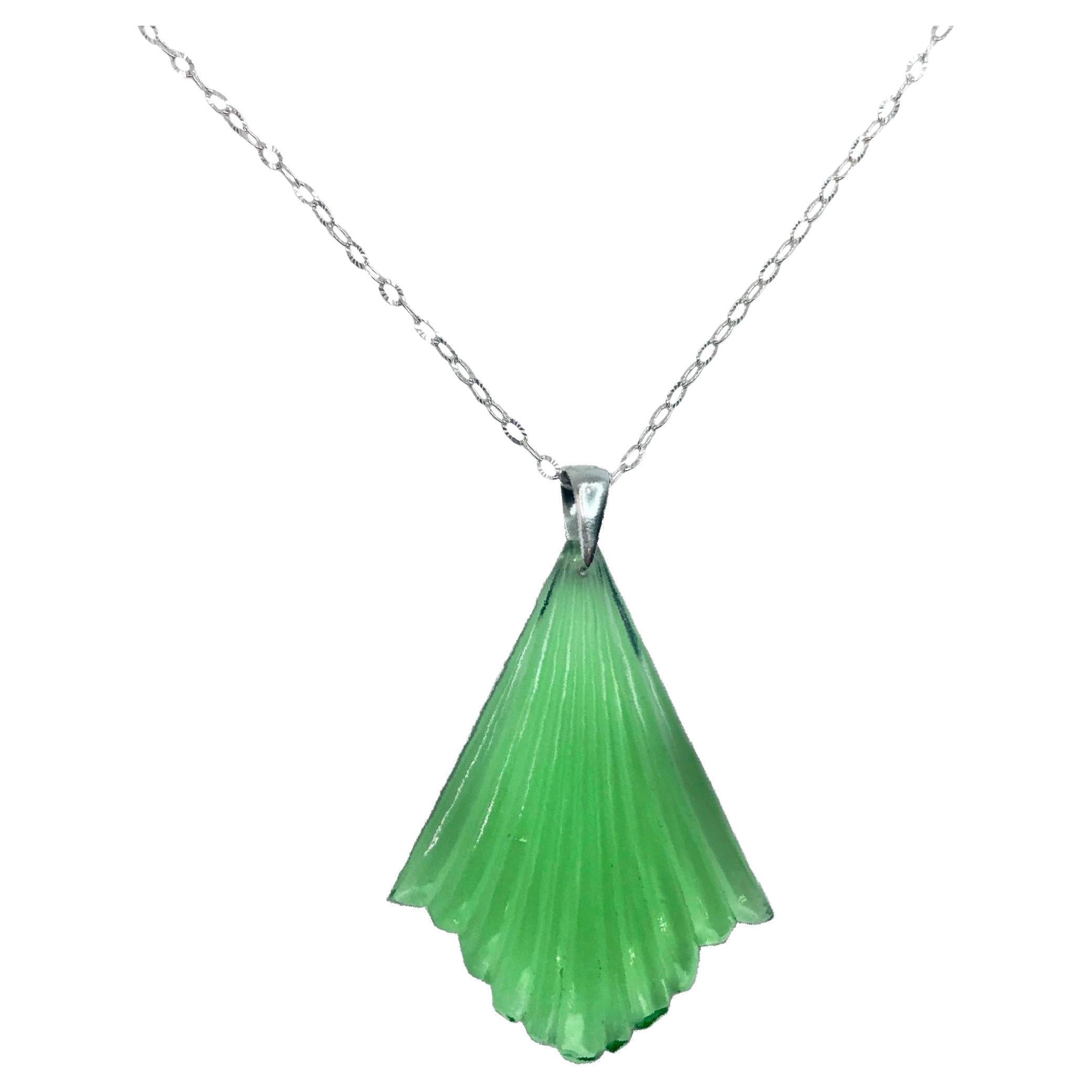PONTIEL Art Deco Green Glass Fan with Sterling Silver Chain Pendant Necklace For Sale