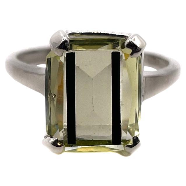 PONTIEL Art Deco Jonquil Glass Emerald Cut Stone Black Line Motif Cocktail Ring For Sale
