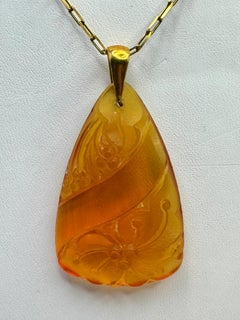 PONTIEL Art Deco Molded Amber Glass with Floral Motif Pendant Necklace