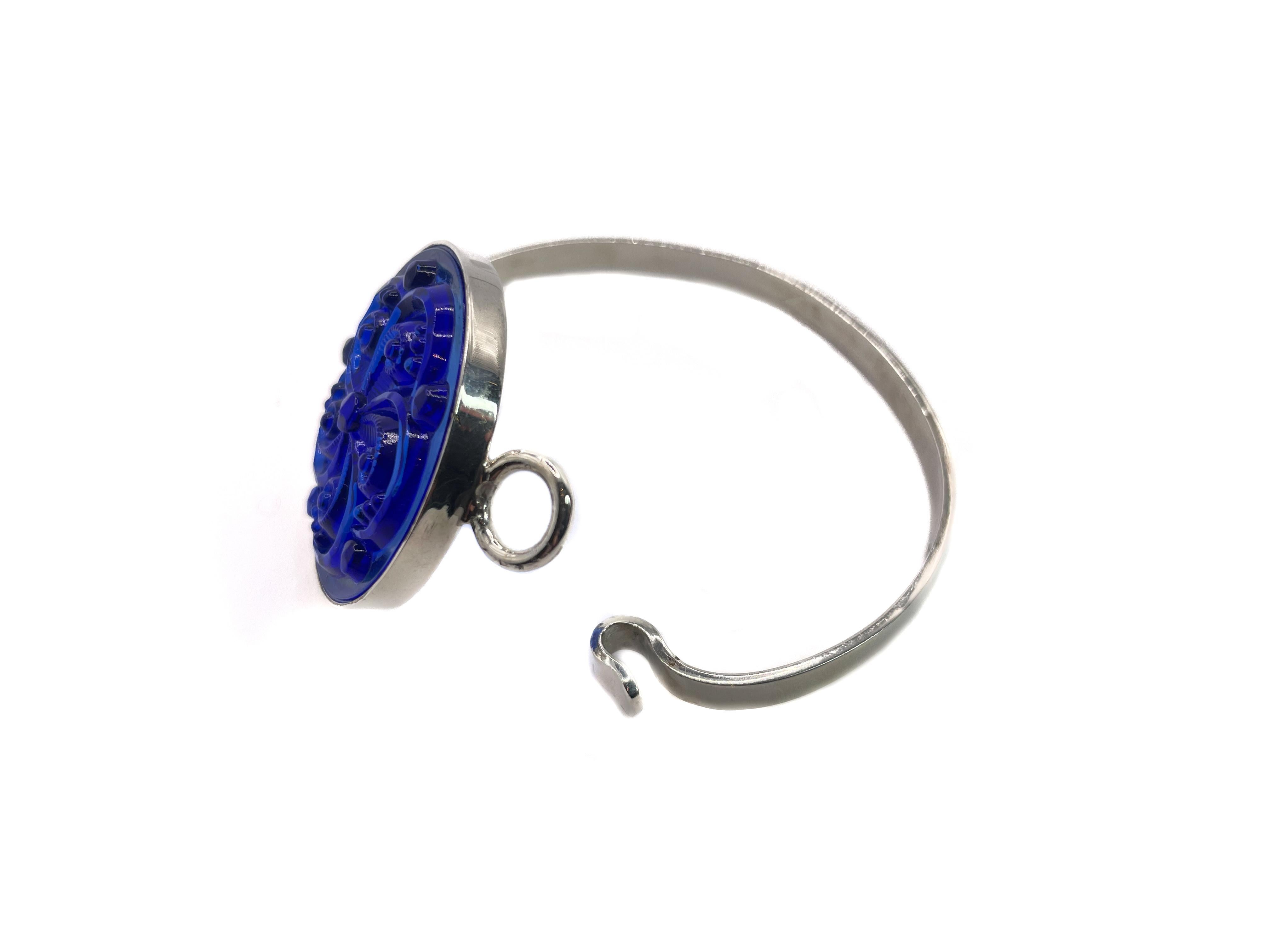 PONTIEL Round Swirl Motif Light Sapphire Glass with Sterling Silver Bracelet In Excellent Condition For Sale In Houston, TX