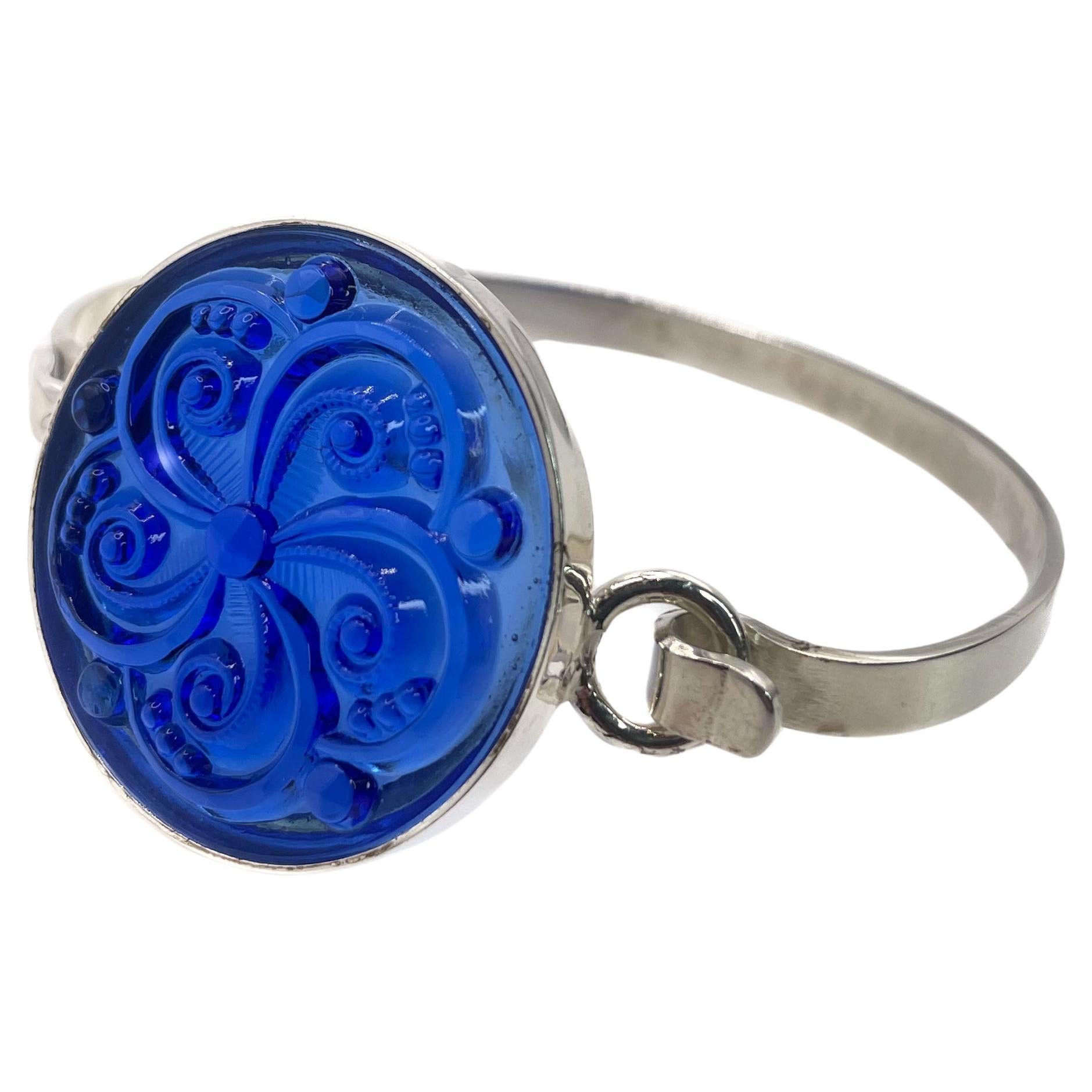 PONTIEL Round Swirl Motif Light Sapphire Glass with Sterling Silver Bracelet For Sale