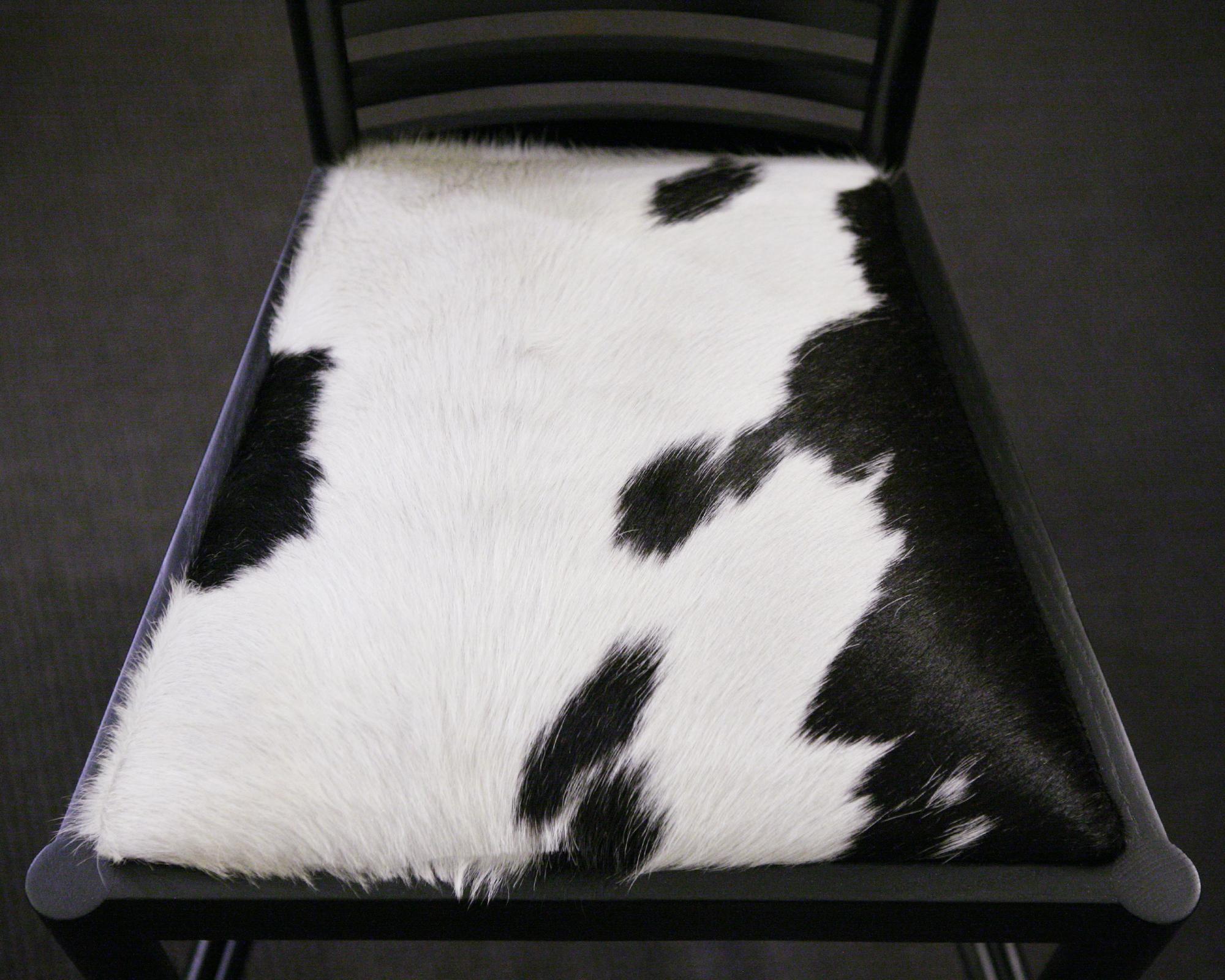 Pony 1 Macintosh-Stuhl aus massivem Eschenholz mit schwarzer Oberfläche 4