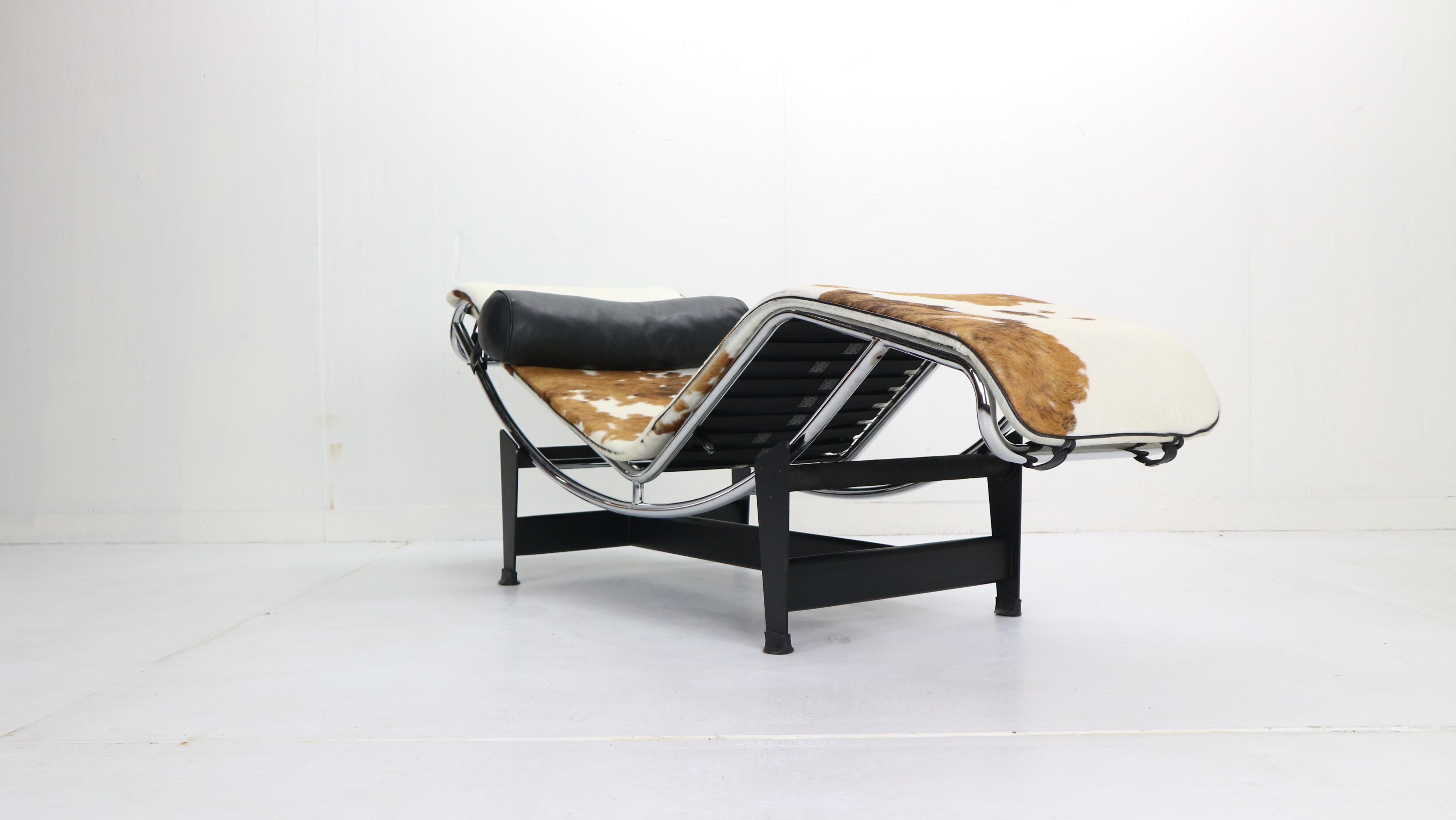 Mid-Century Modern Pony Leather and Steel Chaise Lounge Chair in a Style of LC4 by Cassina, 1970s