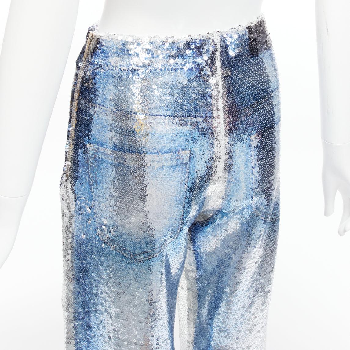PONY STONE THAILAND silver blue tromp loeil jeans print sequins wide leg pants US2 S
Reference: BSHW/A00054
Brand: Pony Stone
Material: Polyester
Color: Blue, Silver
Pattern: Sequins
Closure: Zip Fly
Lining: White Fabric
Extra Details: Side