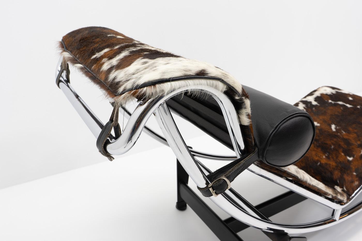 Ponyskin LC4 by Le Corbusier for Cassina, 1990s 2