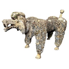 Caniche en ciment France, vers 1950