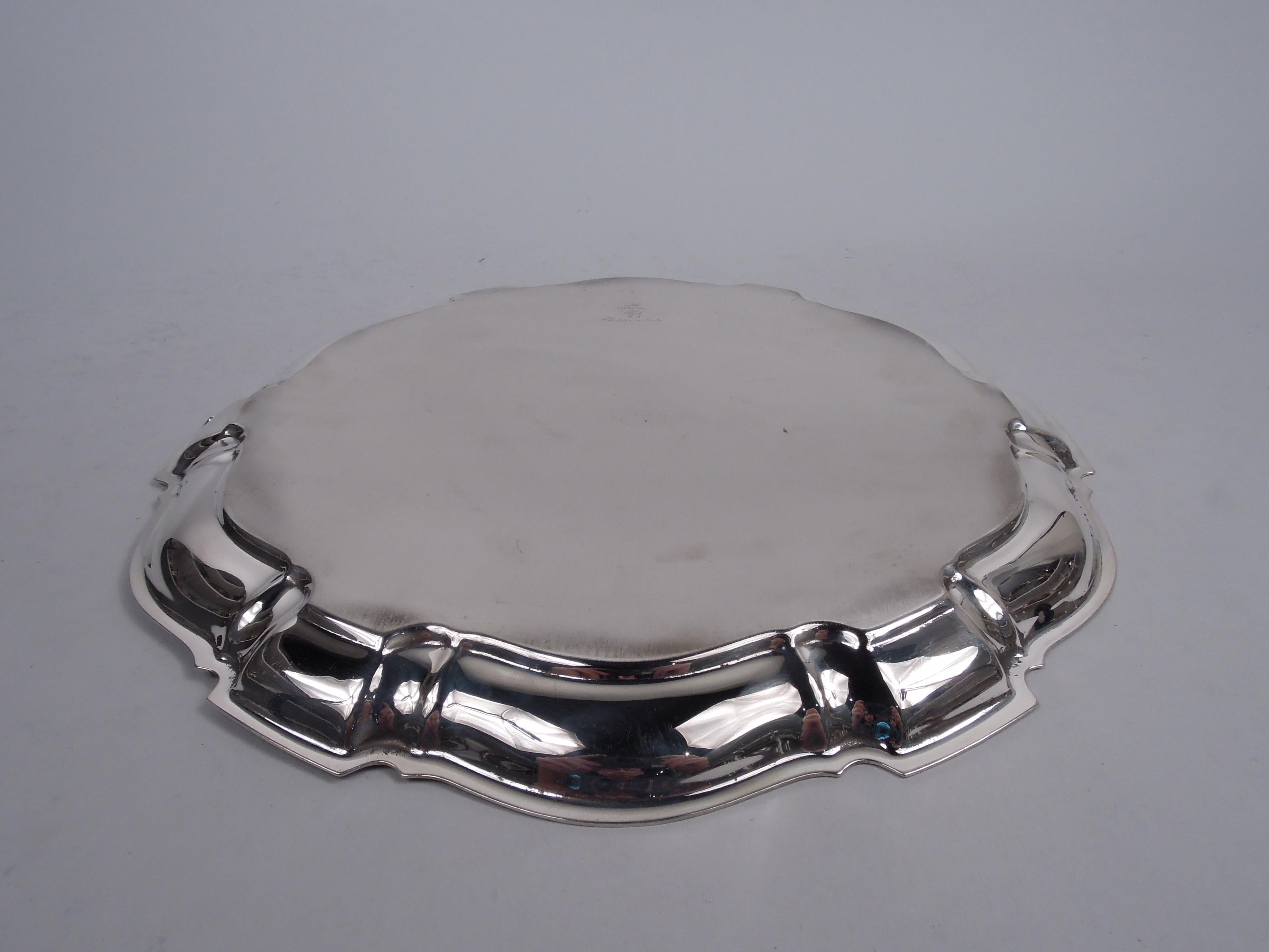 Poole Chippendale Sterling Silver Piecrust Tray In Good Condition In New York, NY