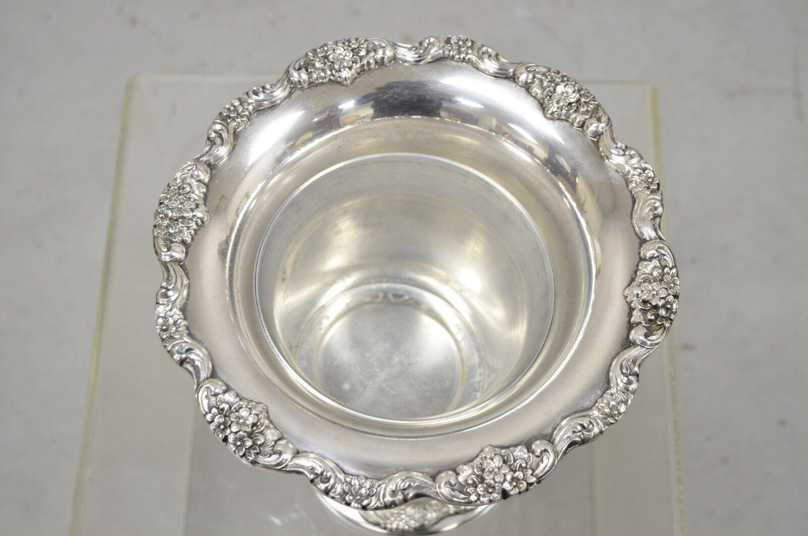 Poole English Regency Silverplate Trophy Cup Urn Champagne Wine Chiller Bucket In Good Condition In Philadelphia, PA