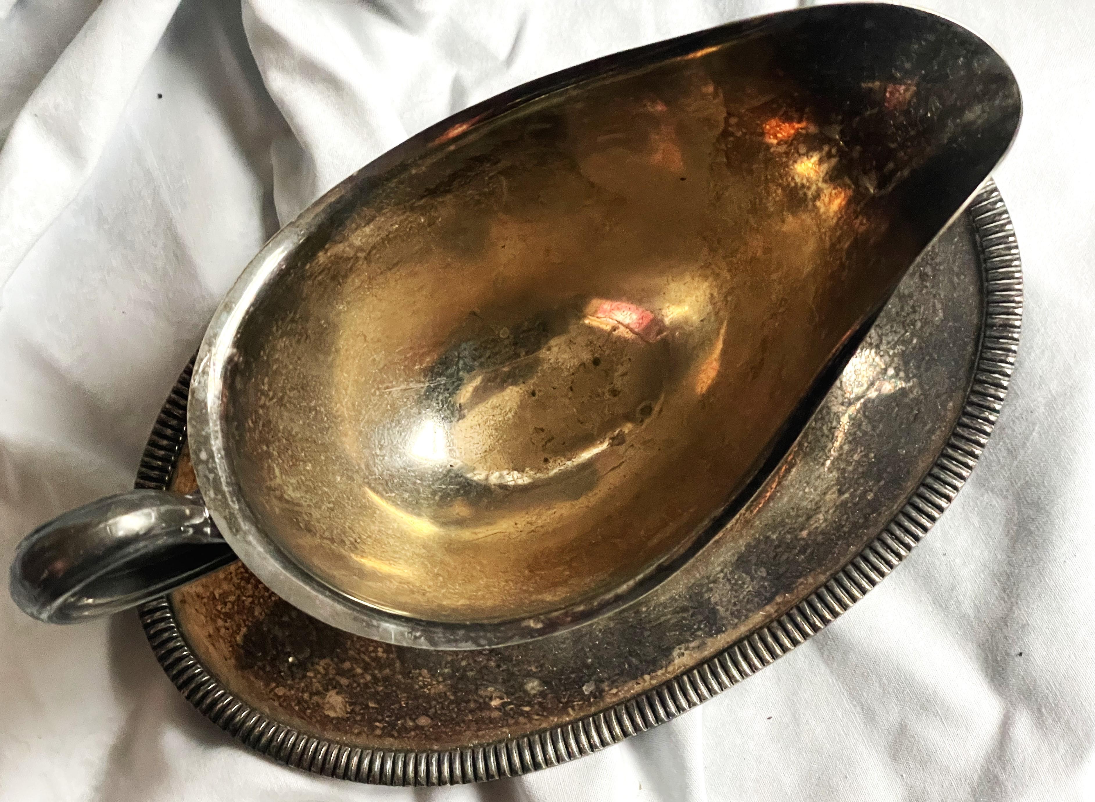Plaqué Poole Silver Co. Chariot en métal argenté EPNS avec sous-assiette attachée en vente
