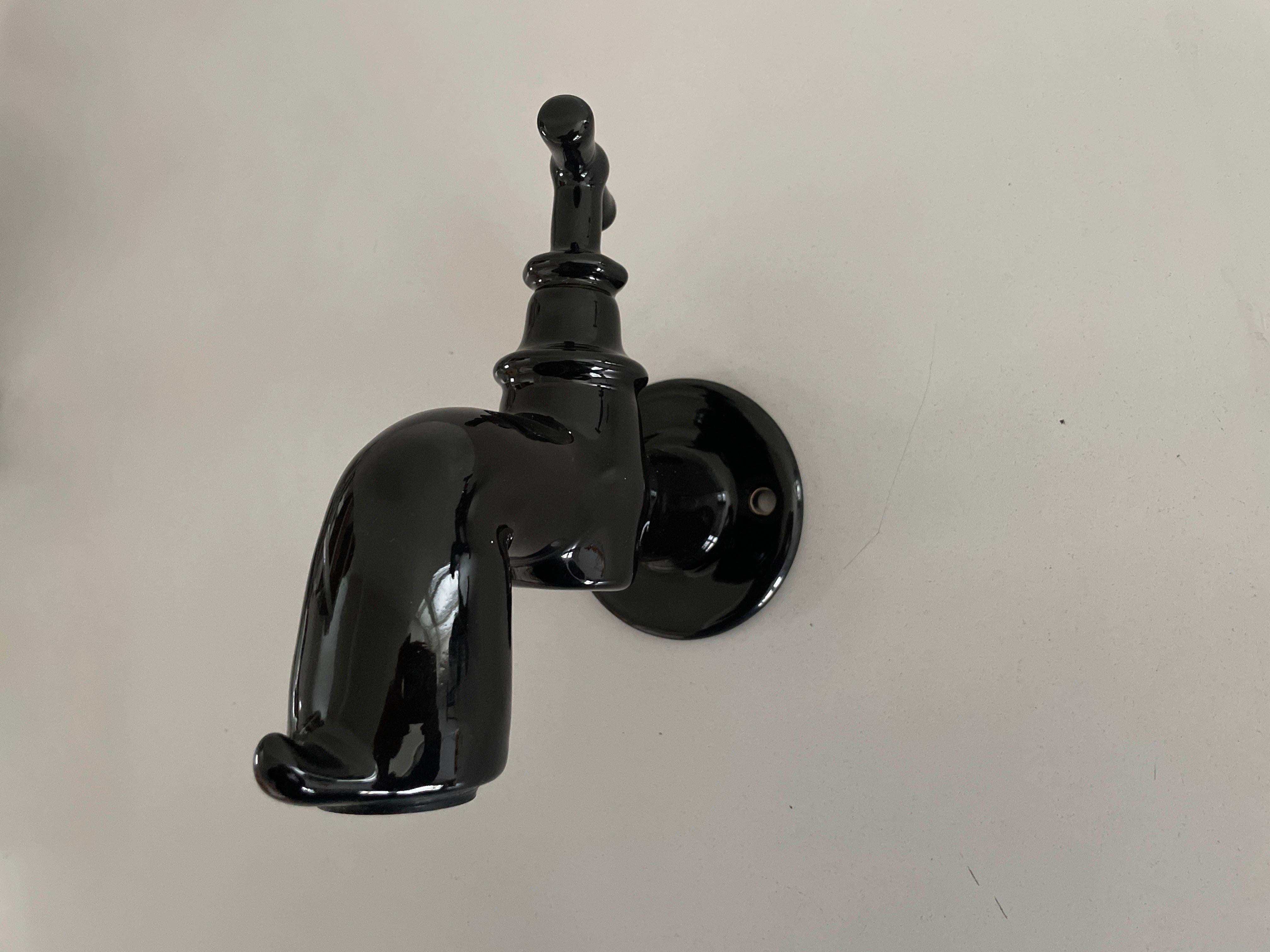 Schwarzer Pop-Art-Wandleuchter aus Keramik in Faucet-Form, 1970er Jahre, Deutschland im Angebot 7