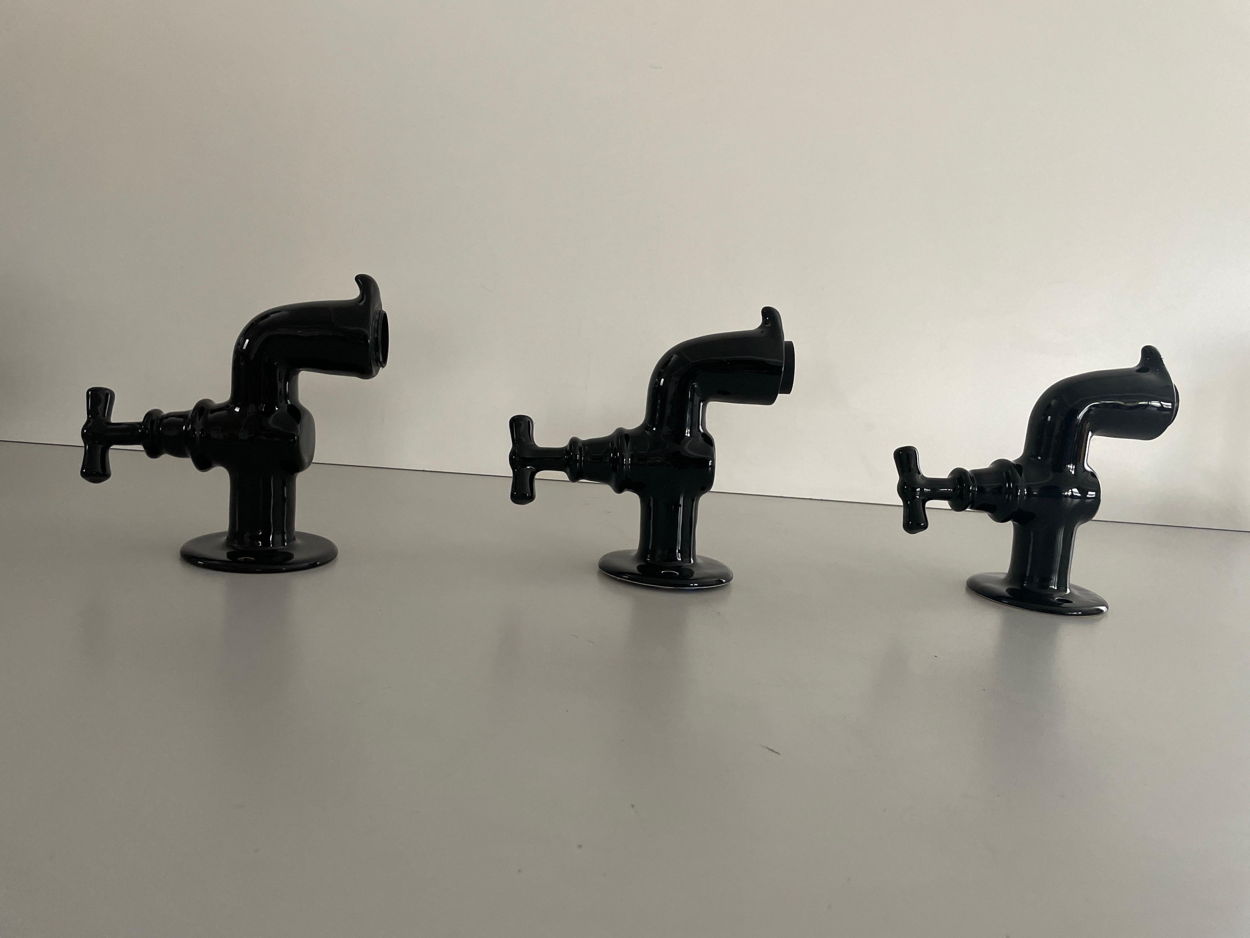 Schwarzer Pop-Art-Wandleuchter aus Keramik in Faucet-Form, 1970er Jahre, Deutschland im Angebot 2
