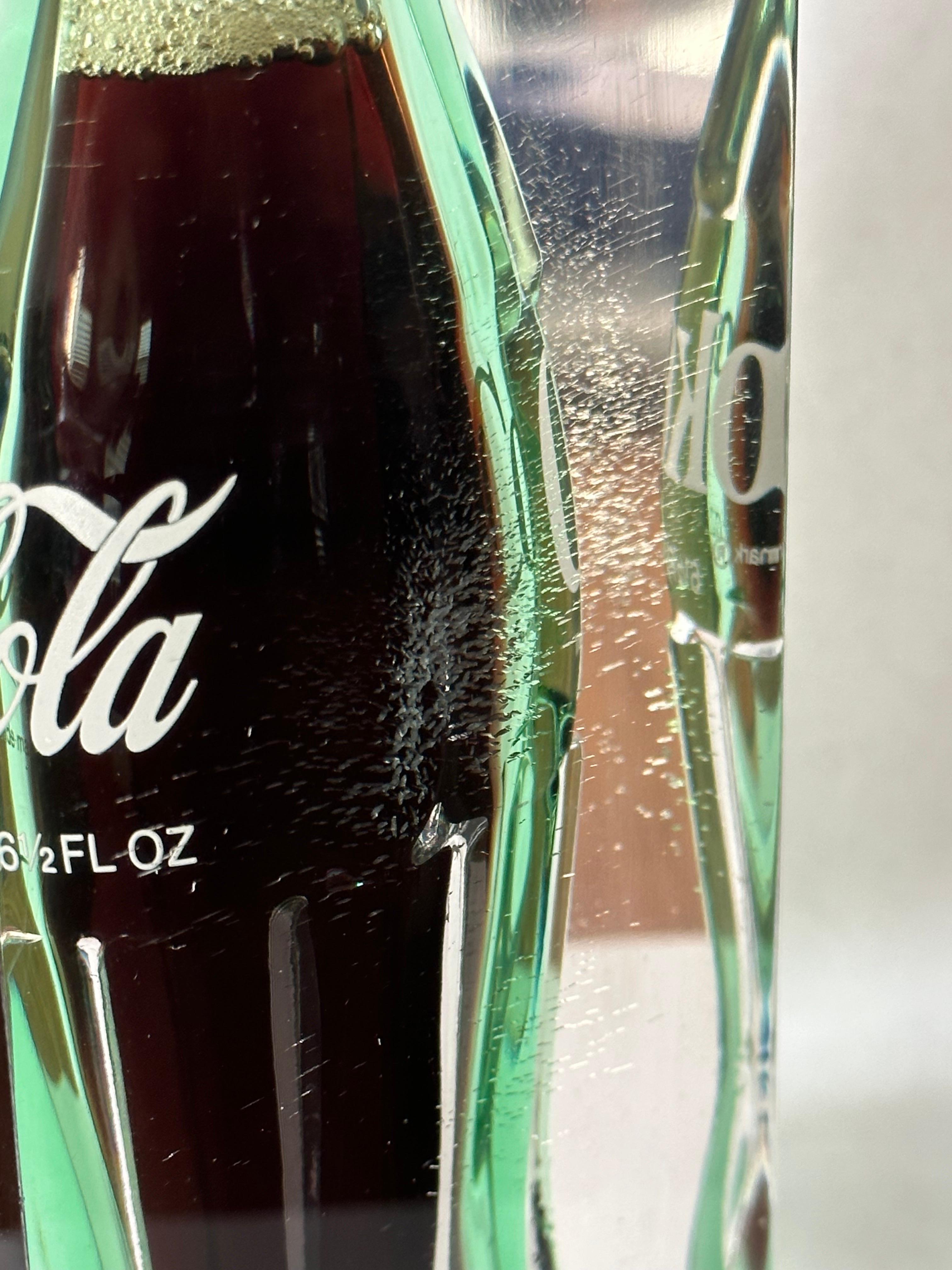Pop Art „Coca Cola“/Kaffeeflasche in Lucite-Skulptur / Briefbeschwerer 9
