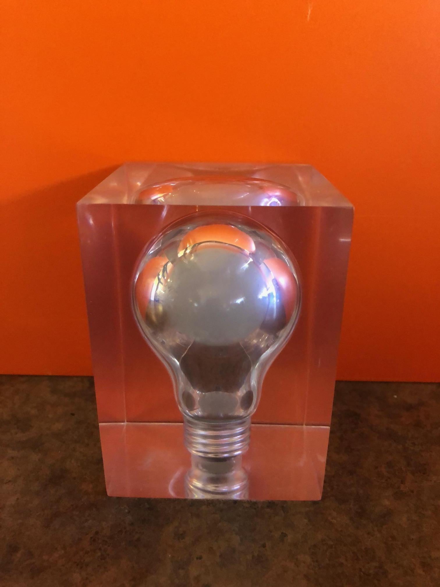 Pop Art Light Bulb Sculpture / Paperweight in Lucite by Pierre Giraudon In Excellent Condition In San Diego, CA